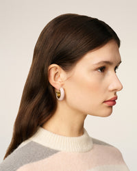 UJW405.HW0001.680_F_2