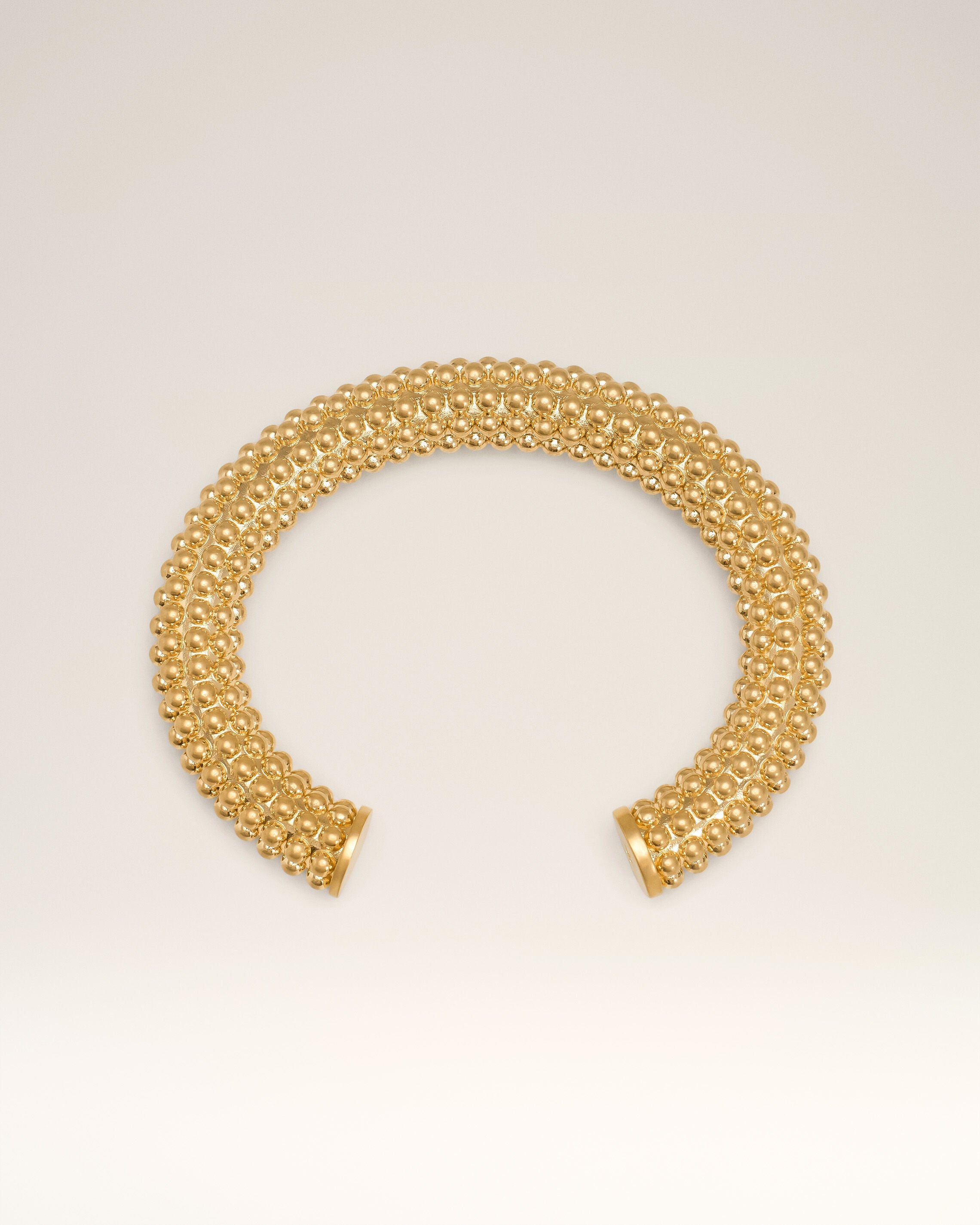 Pulsera de latón dorado con perlas - 1
