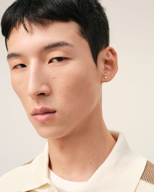 Pendientes Ami de Cœur martillados de latón dorado - 2 - Ami Paris