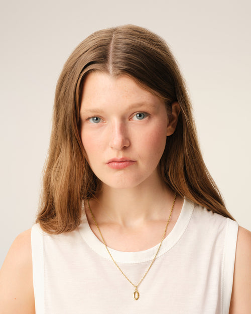                                     Collier Martelé Doré Pendentif "0" en Laiton - 3                                 - Ami Paris