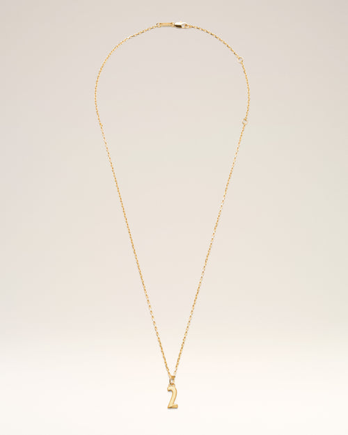                                 Collier Martelé Doré Pendentif "2" en Laiton - 3                             - Ami Paris