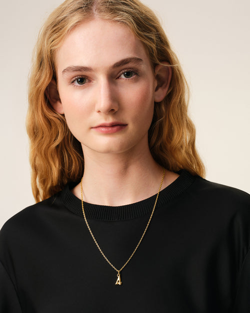                                     Collier Martelé Doré Pendentif "4" en Laiton - 3                                 - Ami Paris