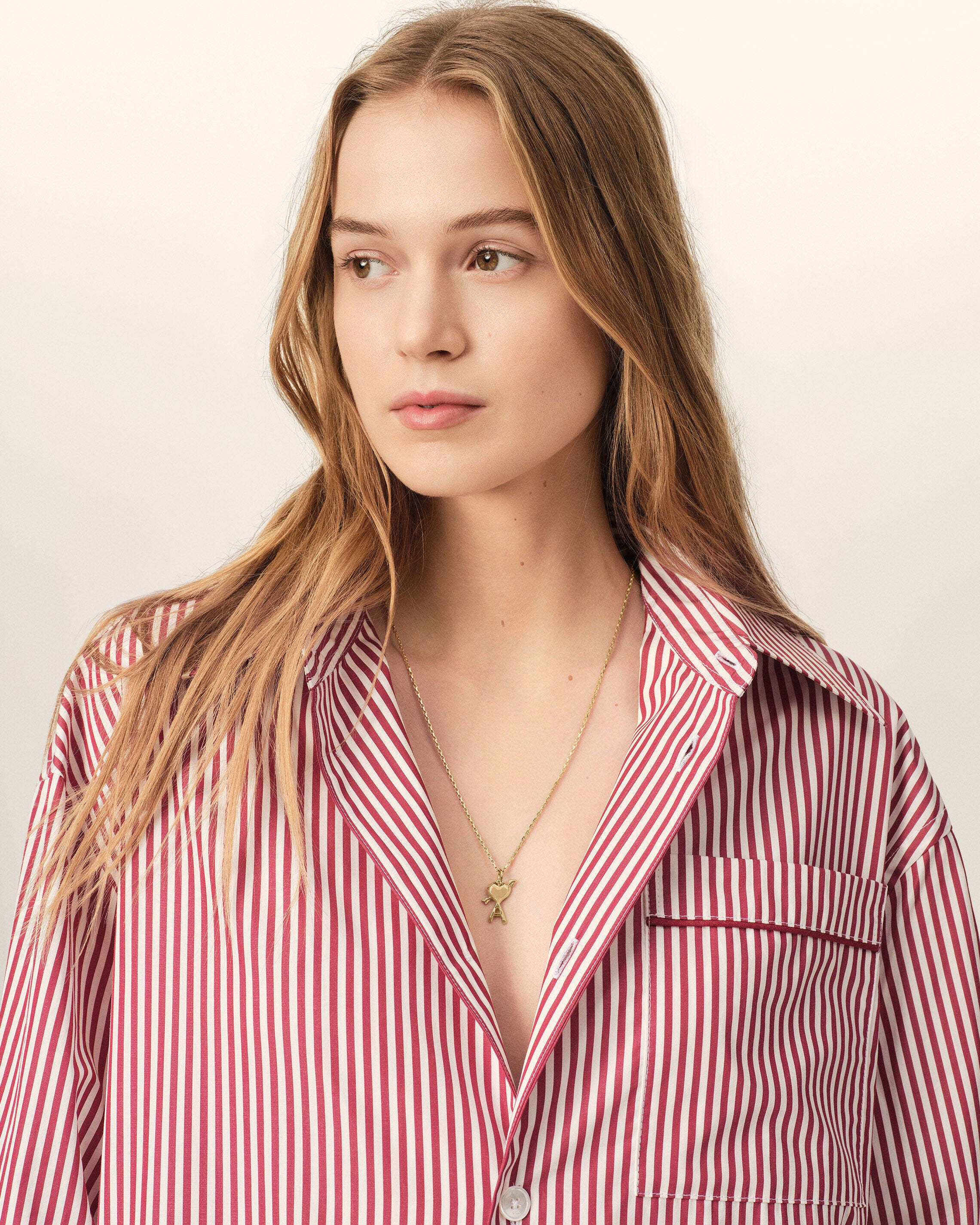 Collier doré en laiton Ami de Coeur flèche martelé - 5