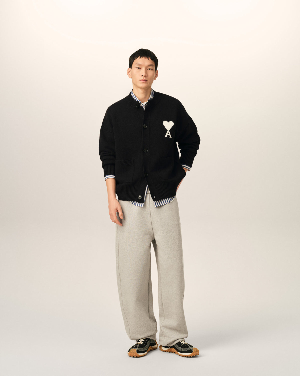 Black crewneck wool cardigan with Ami de Coeur - 3