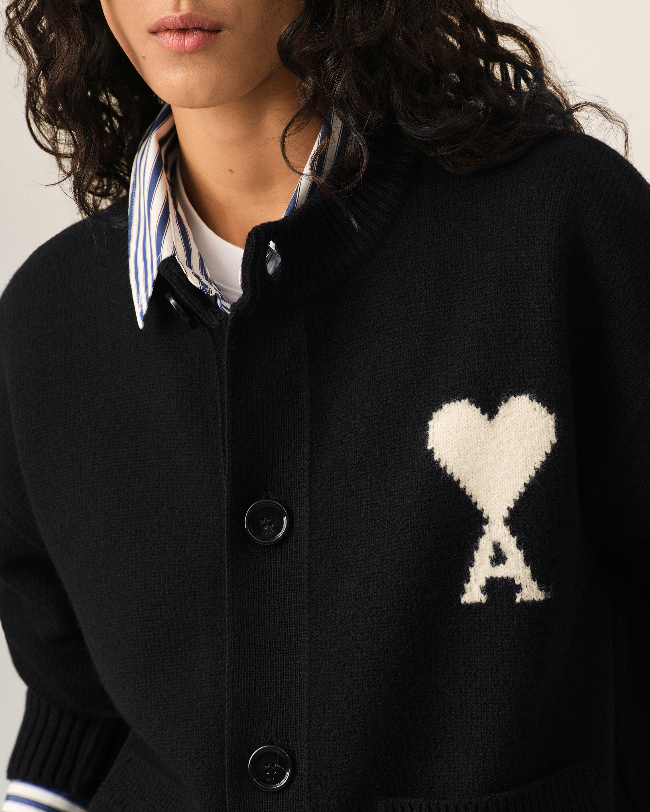 Black crewneck wool cardigan with Ami de Coeur - 10