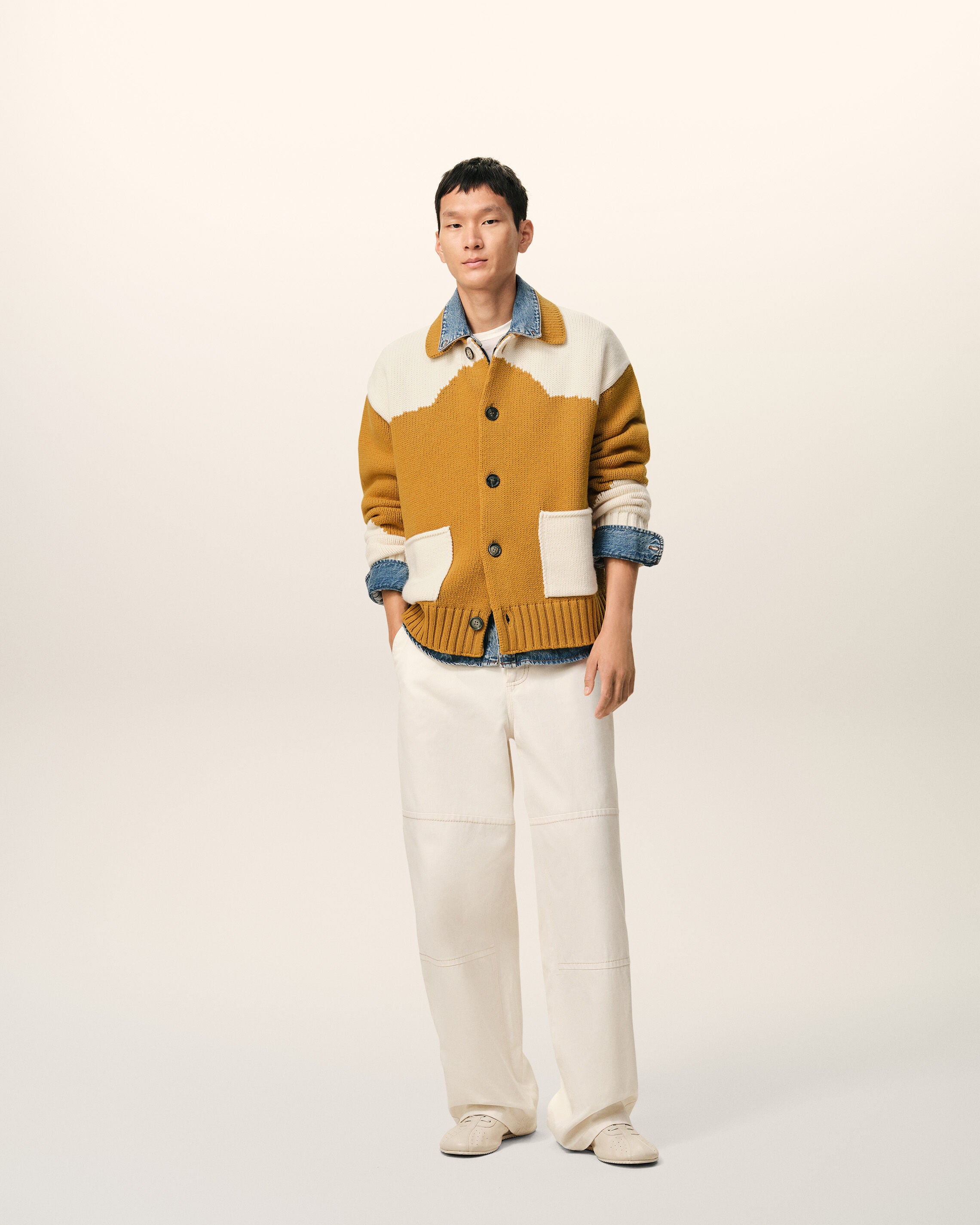 オフィシャルサイト | AMI PARIS