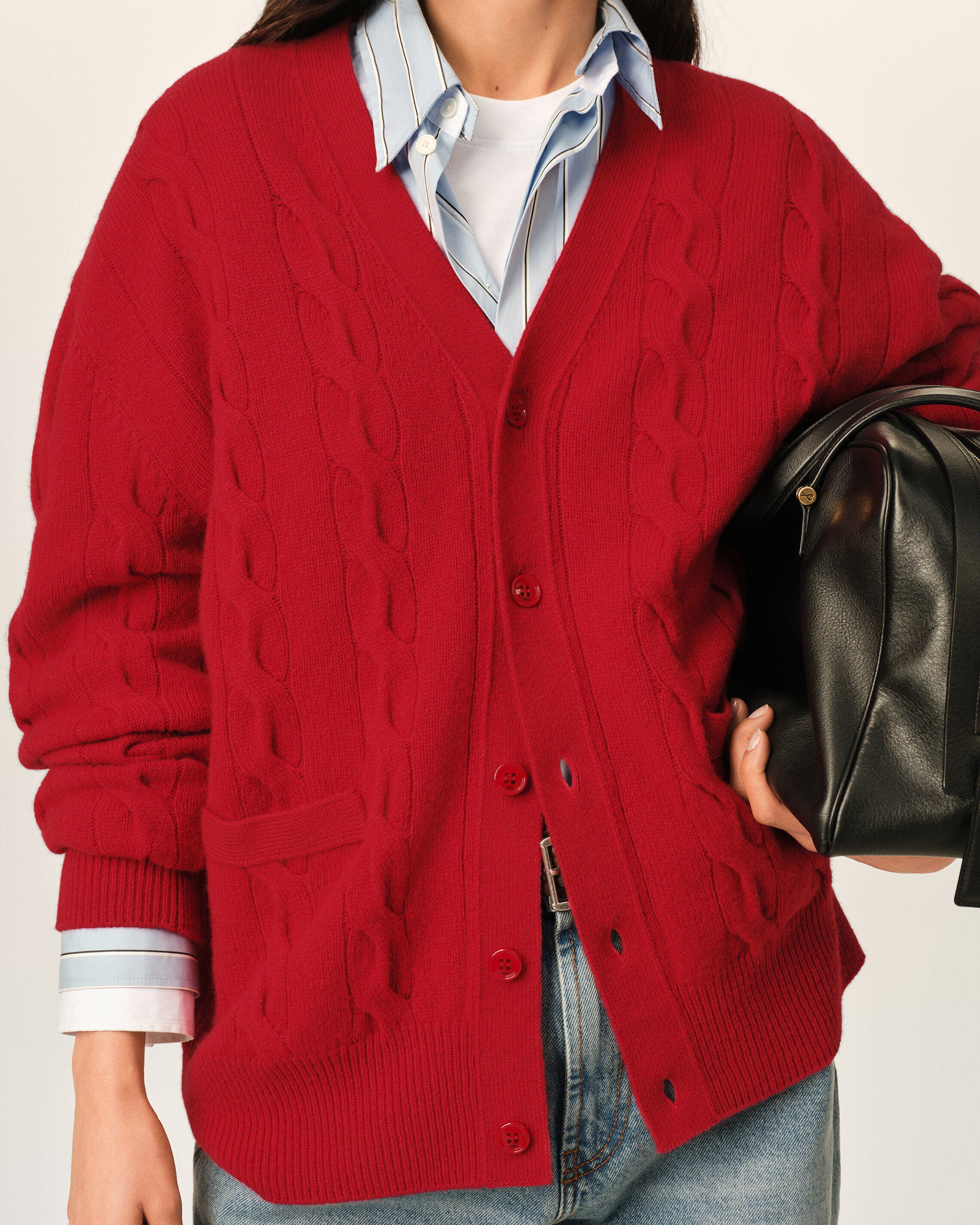 Cardigan torsadé rouge en laine - 10