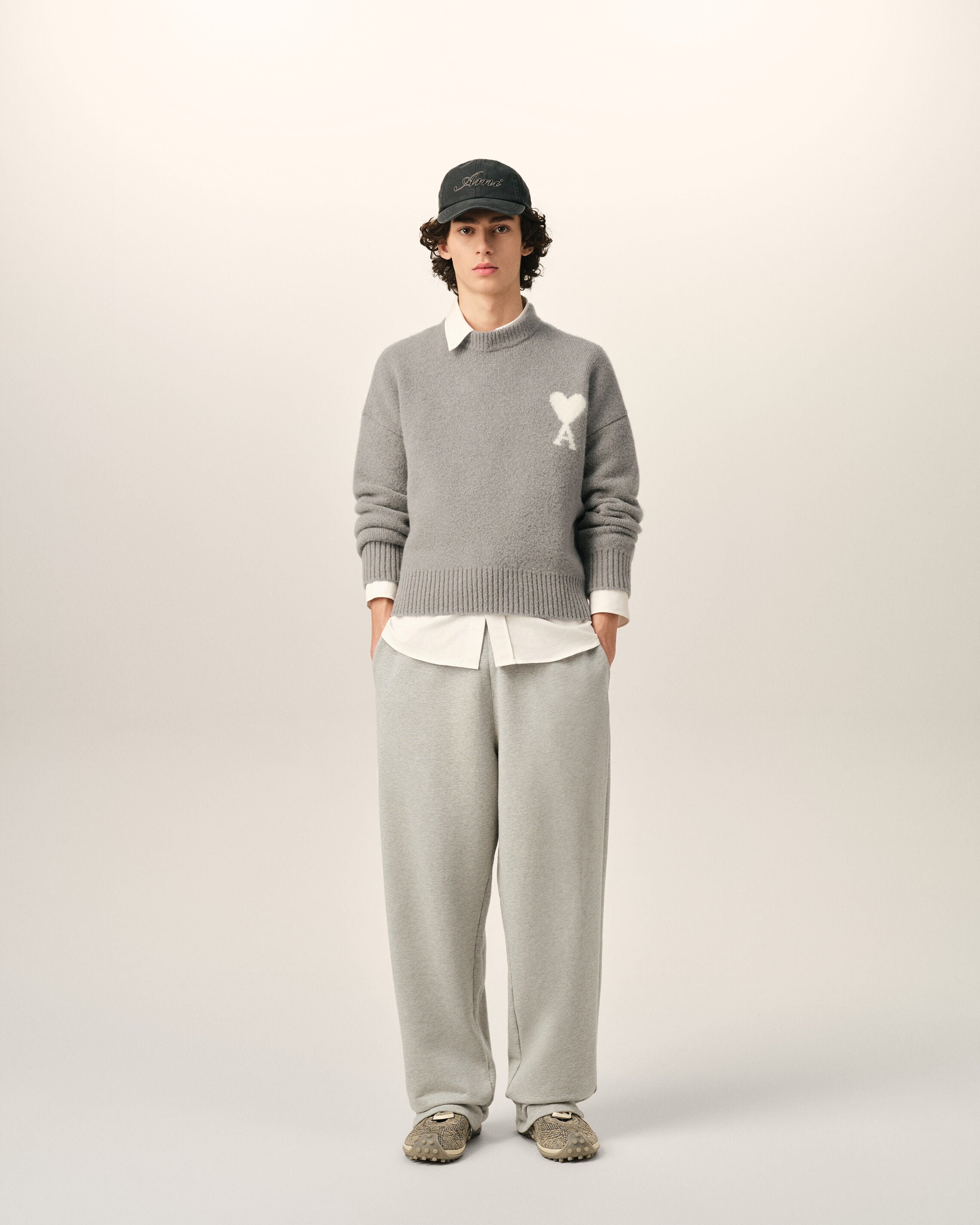 Grey crewneck alpaca sweater with Ami de Coeur - 3
