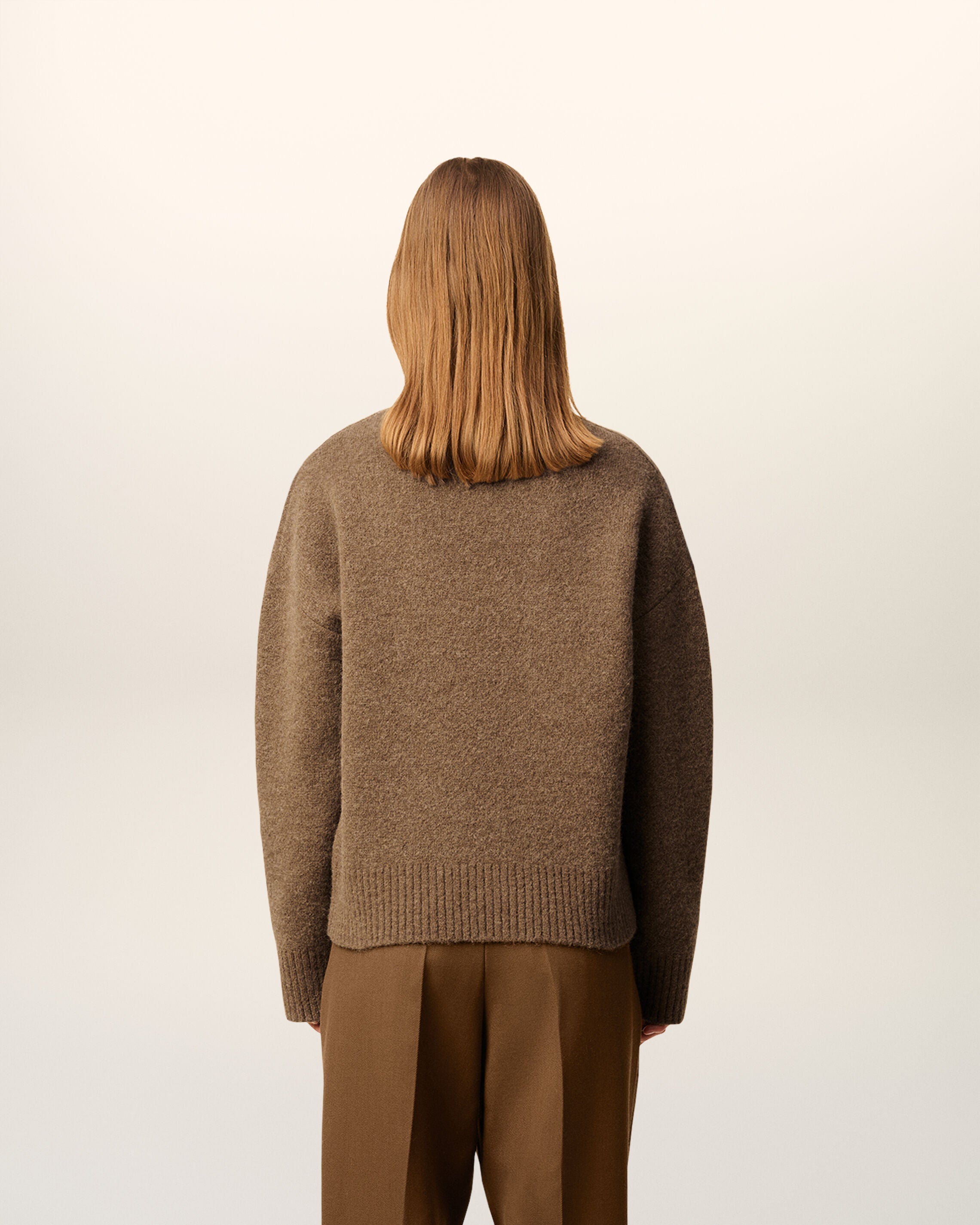 ami その2 HAZELNUT/OFF WHITE Brown Alpaca Ami De Coeur Crewneck Sweater