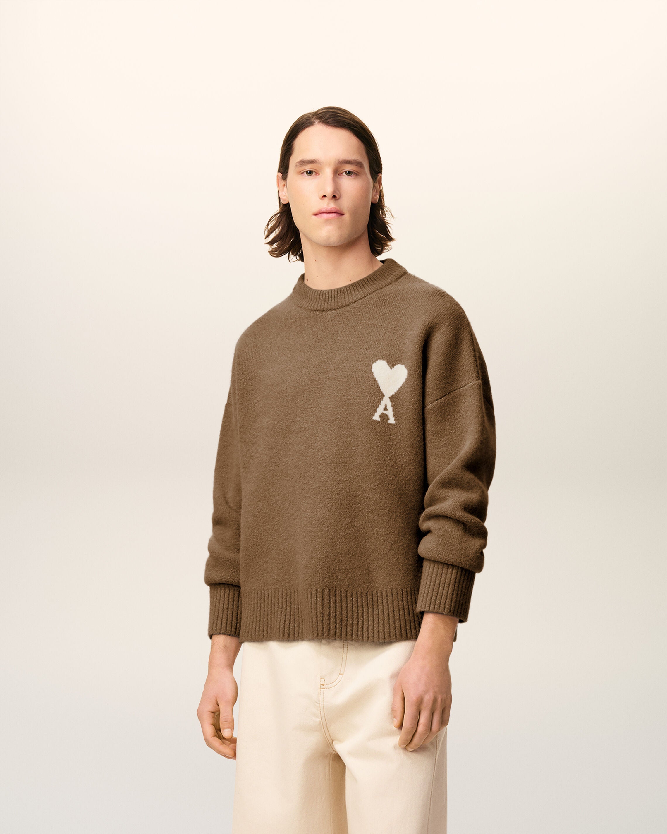 MサイズAMI PARIS HAZELNUT/OFF WHITE Brown Alpaca Ami De Coeur Crewneck Sweater