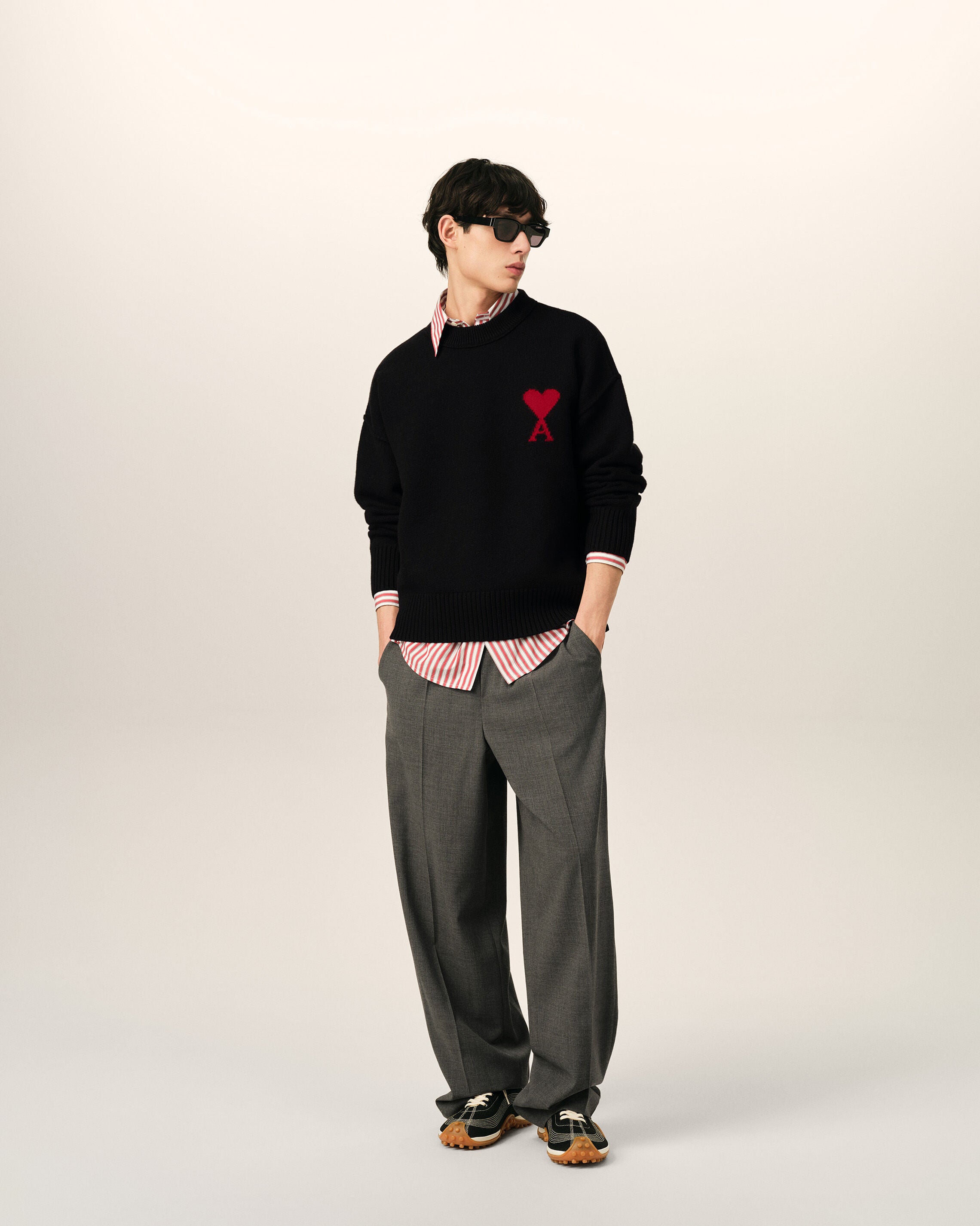 ブラック ウール Ami De Coeur クルーネック セーター ブラック/レッド