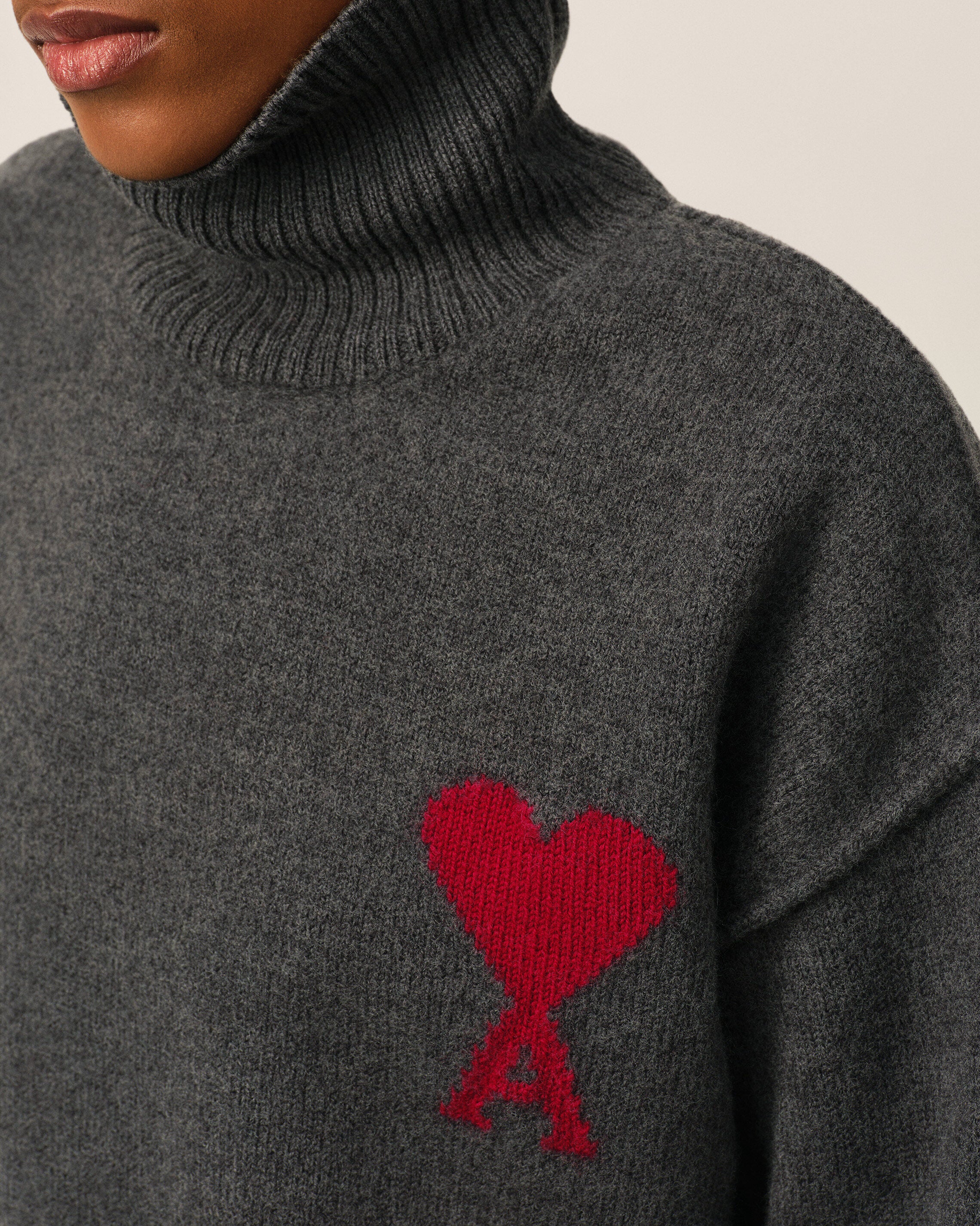 Grey funell neck wool sweater with Ami De Coeur - 10