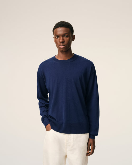 Pull Bleu Col Rond Ami De Coeur en Laine Fine - 3 - Ami Paris