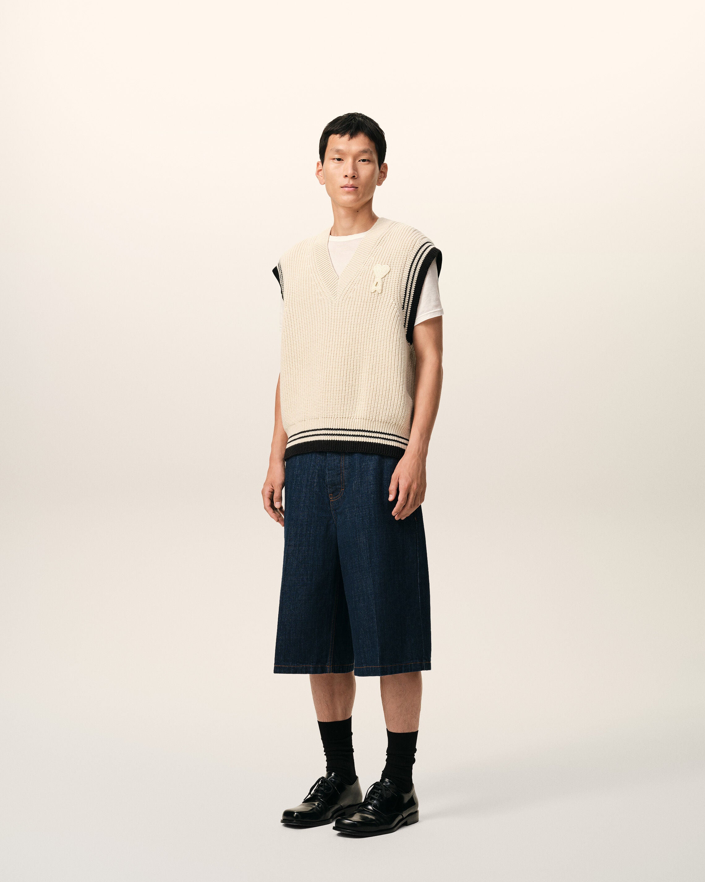 White Ribbed Wool Sleeveless Ami De Coeur Sweater - 6