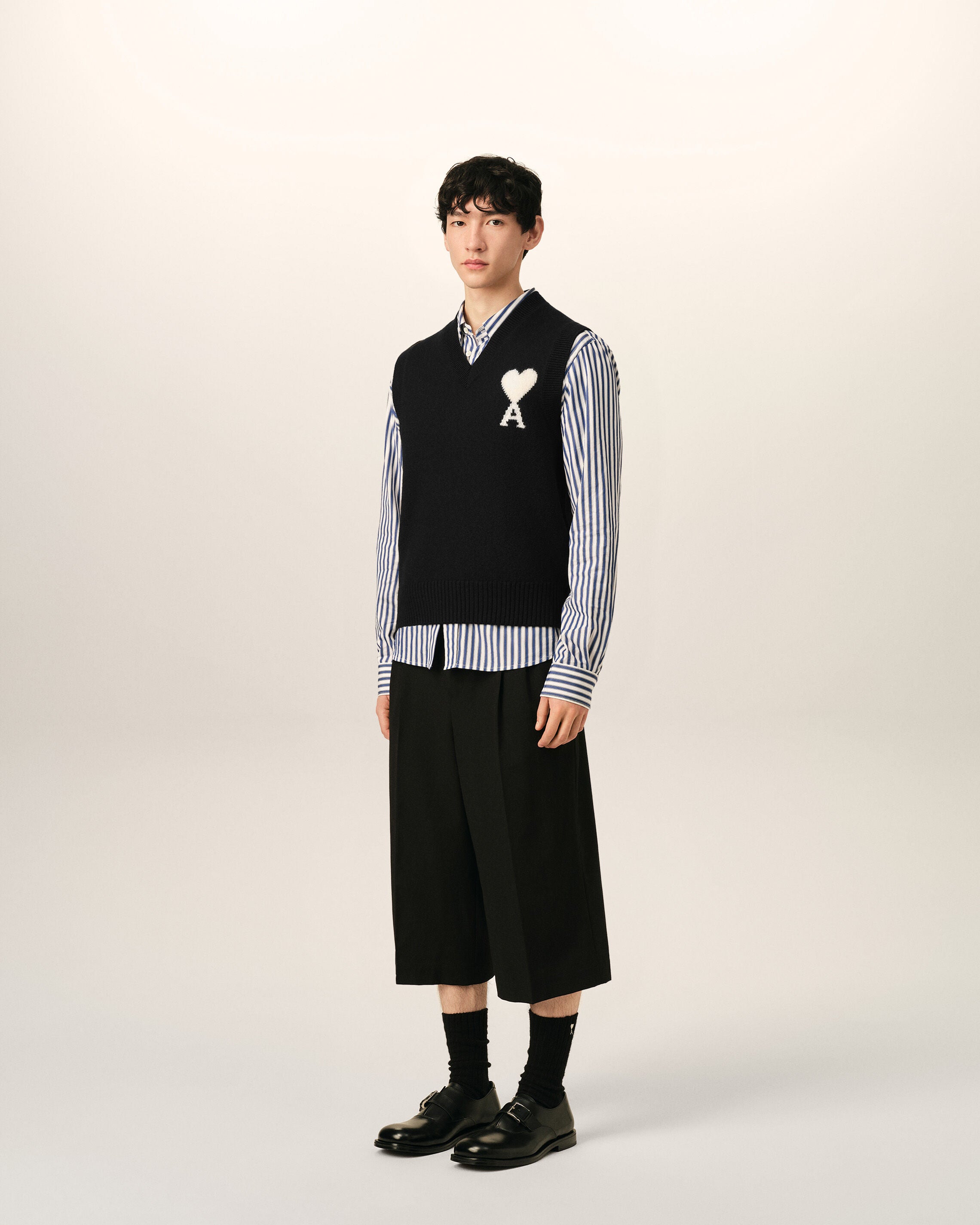 Black sleeveless wool sweater with Ami de Coeur - 6