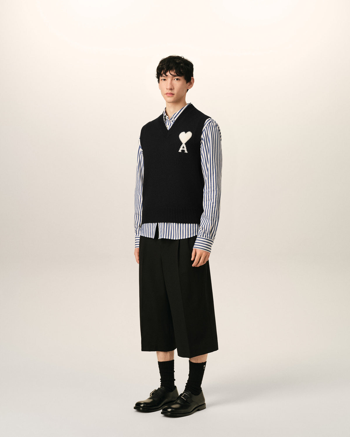 Black sleeveless wool sweater with Ami de Coeur - 6