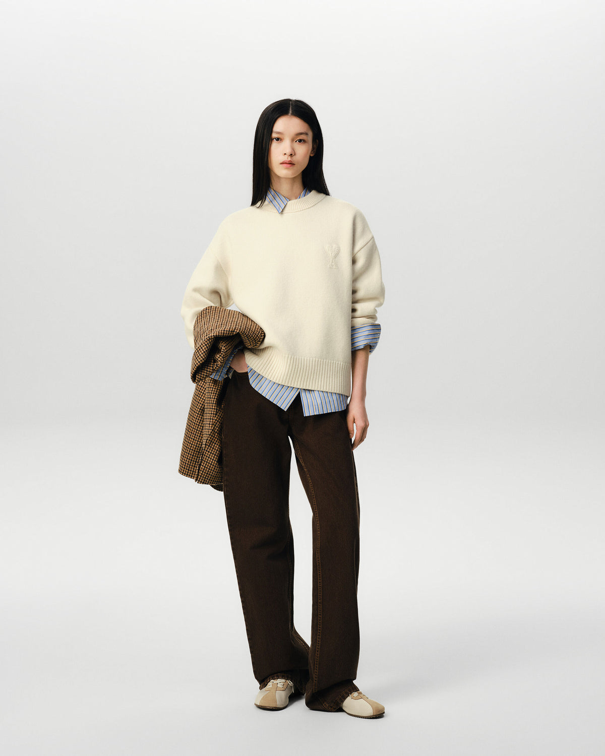 White wool sweater with Ami de Coeur patch - 9