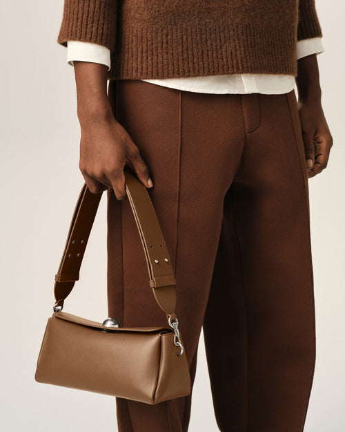 Sac Carrousel marron en cuir de veau - 1 - Ami Paris