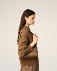 ULL707.AW0001.216_F_2