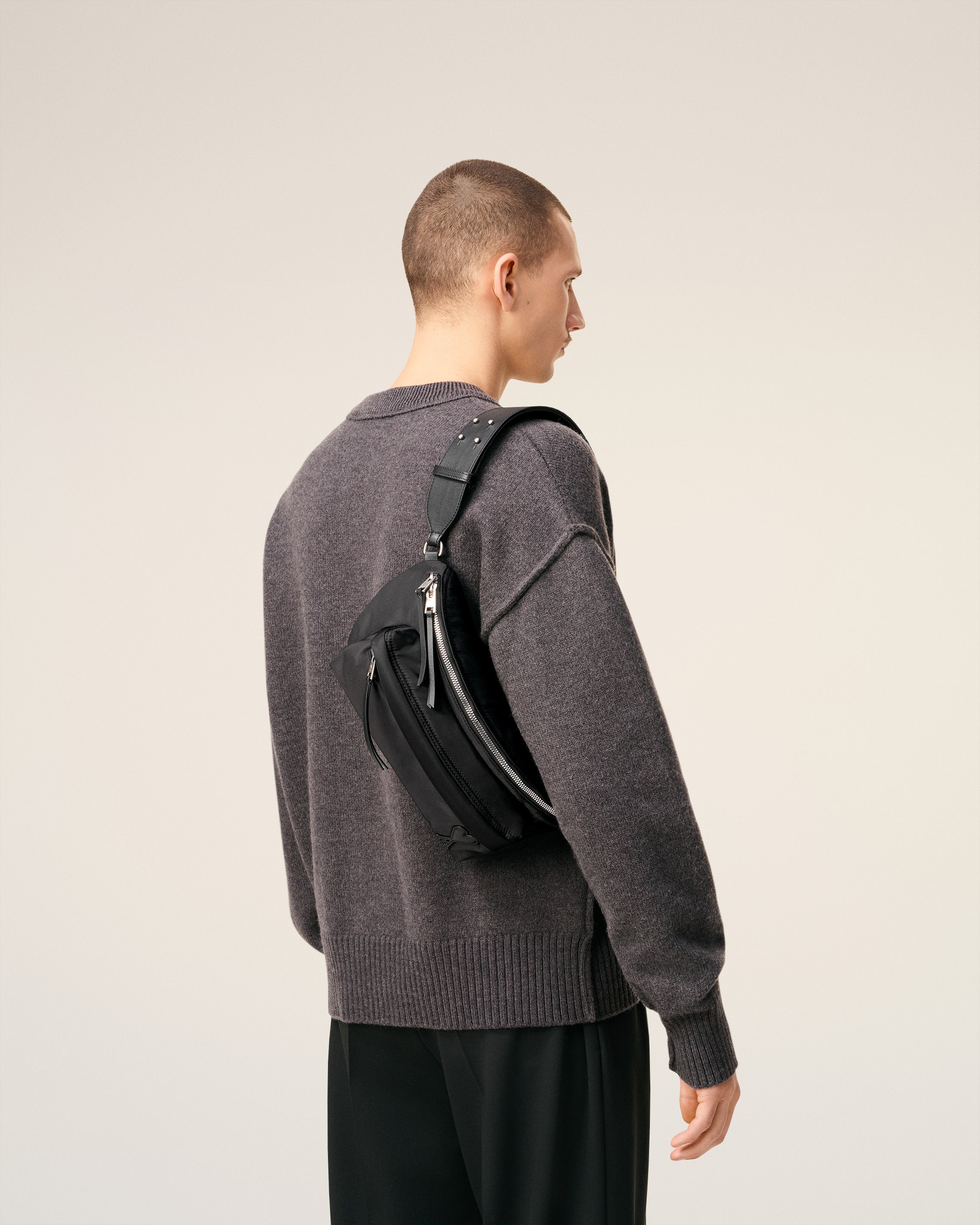 AMI PARIS ハートウエストバッグ バムバッグ ブラック AMI PARIS