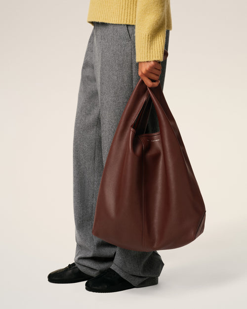 Bolso hobo Etienne de piel flexible burdeos - 4 - Ami Paris