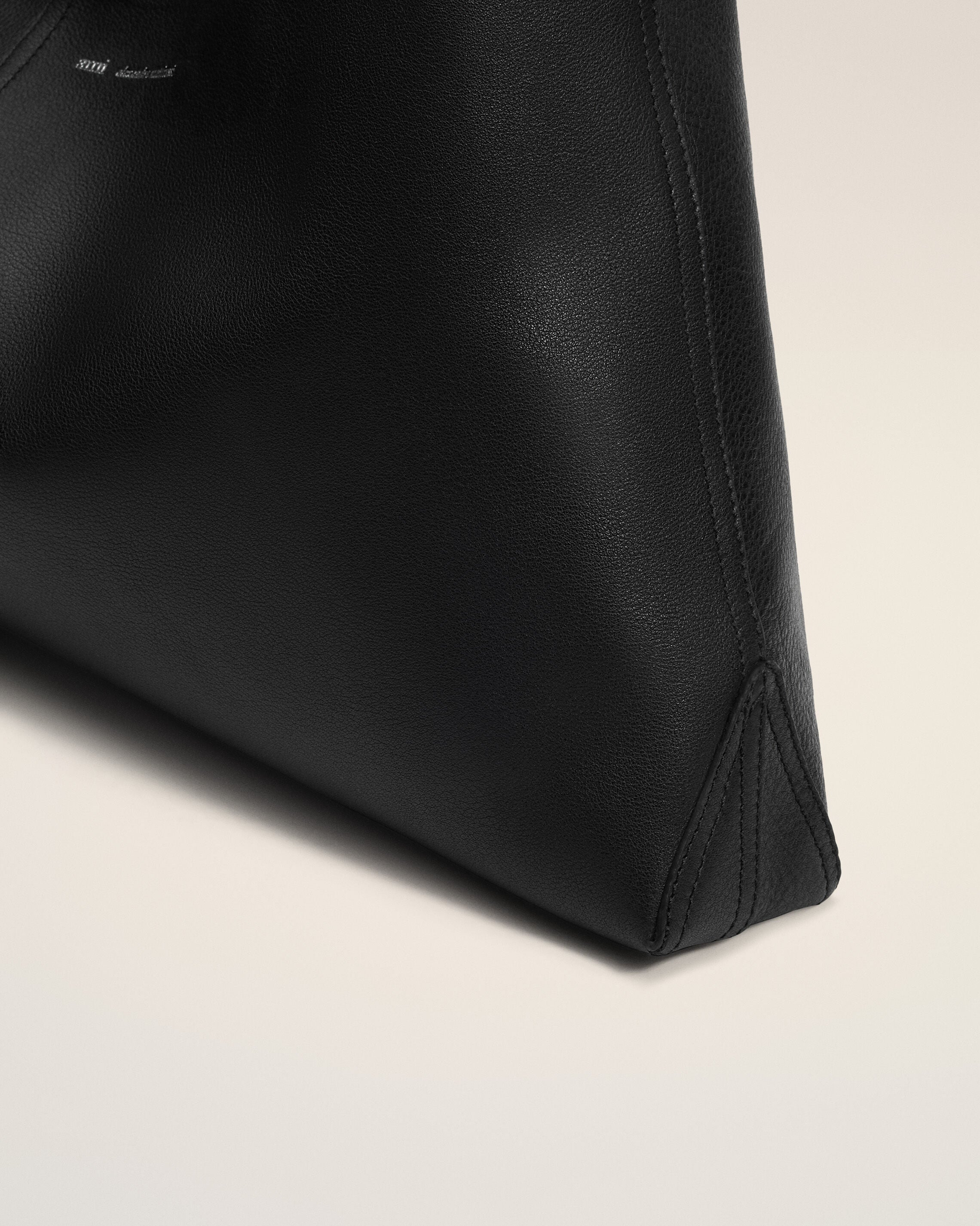 Black Soft Leather Etienne Shoulder Bag - 11