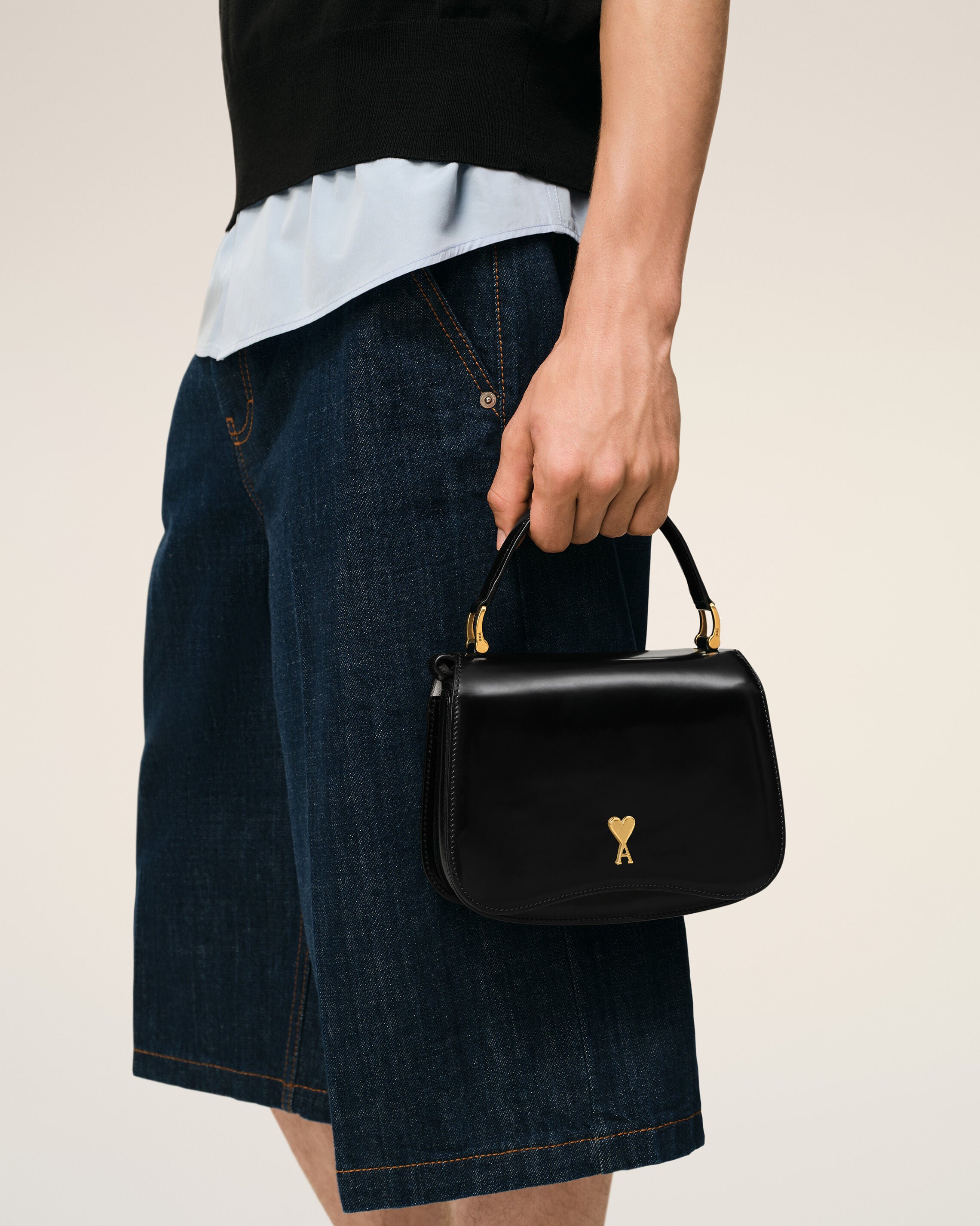BLACK Black Glazed Leather Top Handle Paris Paris Bag | AMI PARIS