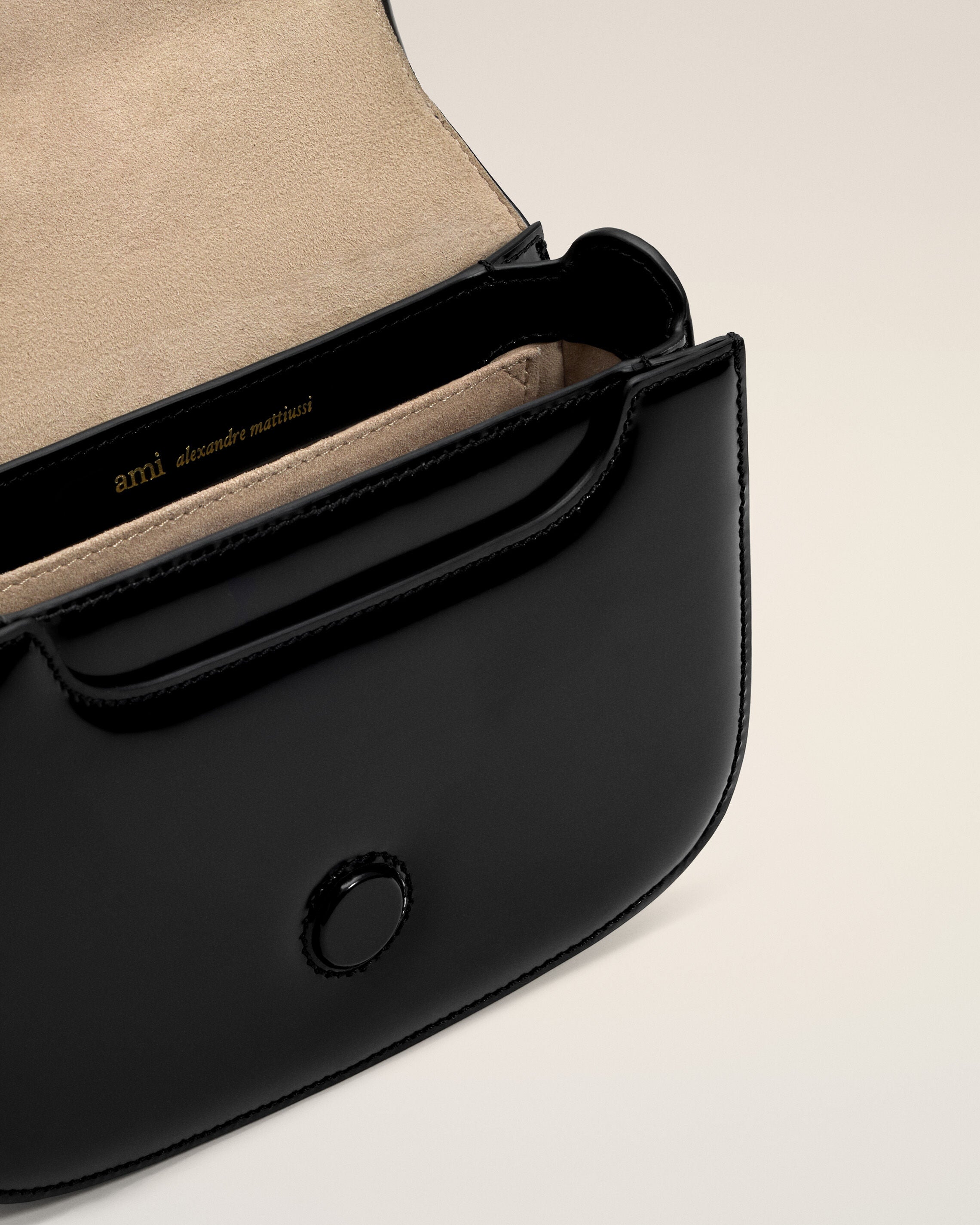 BLACK Black Glazed Leather Top Handle Paris Paris Bag | AMI PARIS