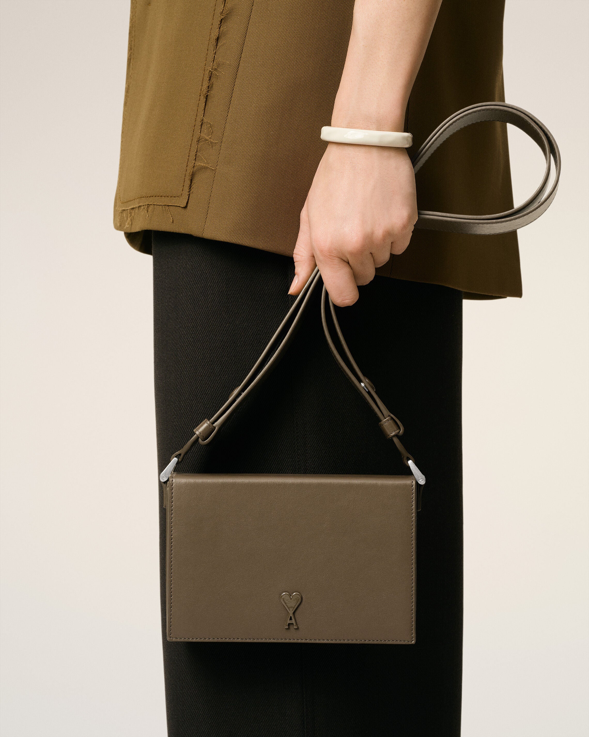 デザイナー クロスボディバッグ | AMI PARIS