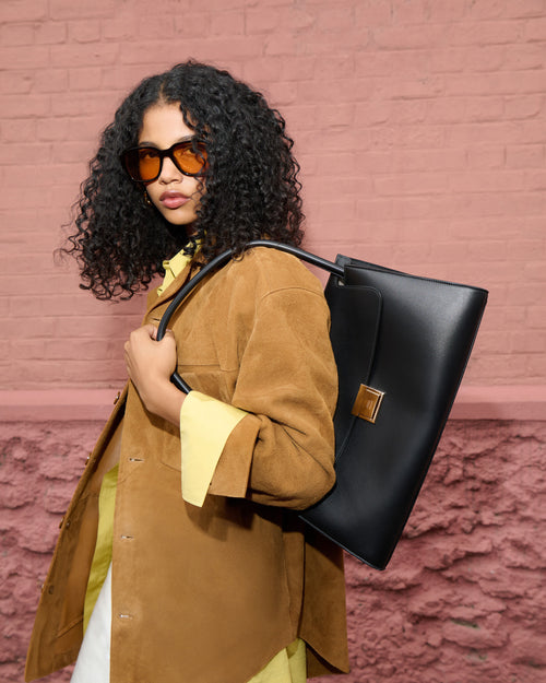 Black Cow Leather Mimi Bag - 4 - Ami Paris