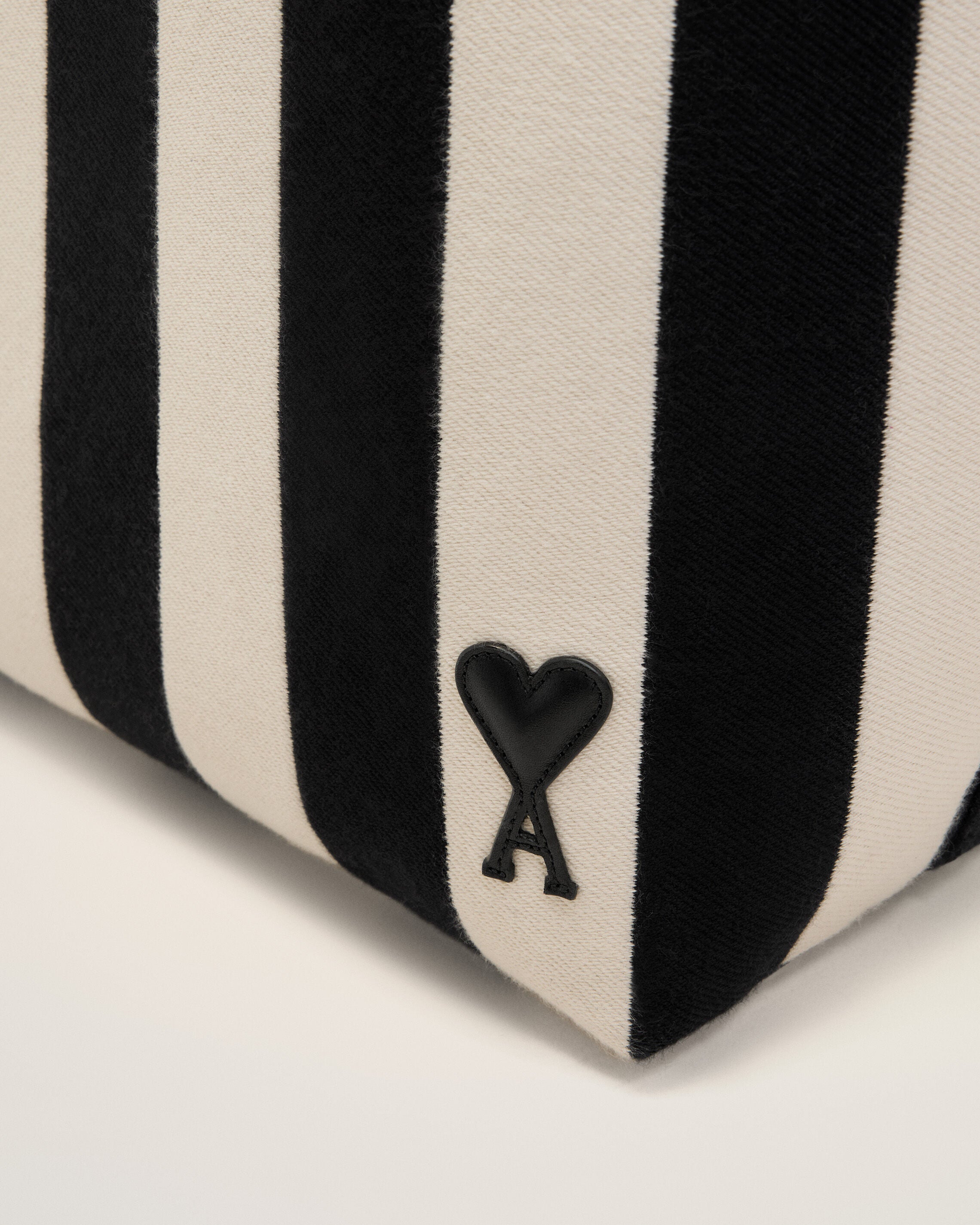 White Cotton Ami De Coeur Shopping Bag - 5
