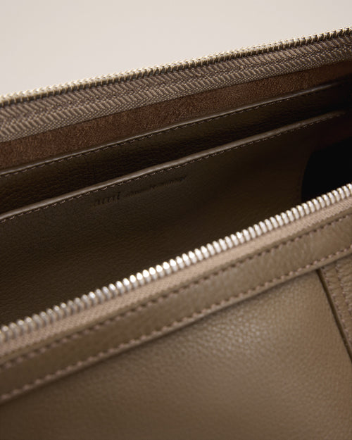Petit sac crossbody Etienne marron en cuir de taurillon - Femme - 12 - AMI Paris - Ami Paris
