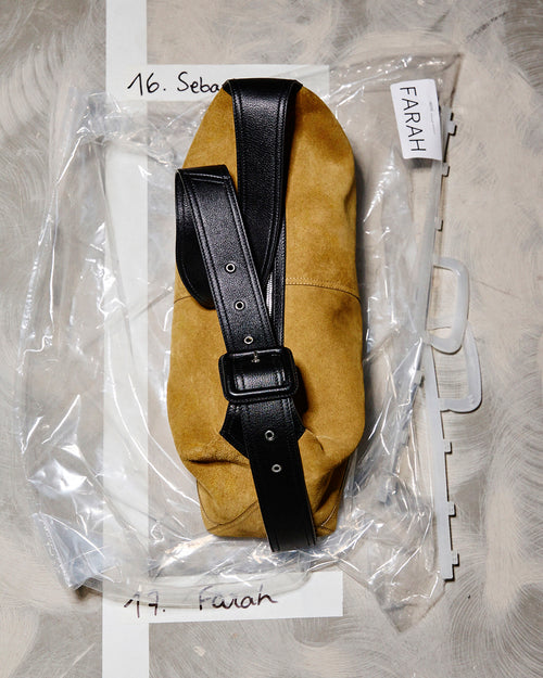 Bolso bandolera Etienne pequeño de cuero beige - Hombre - 7 - AMI Paris - Ami Paris