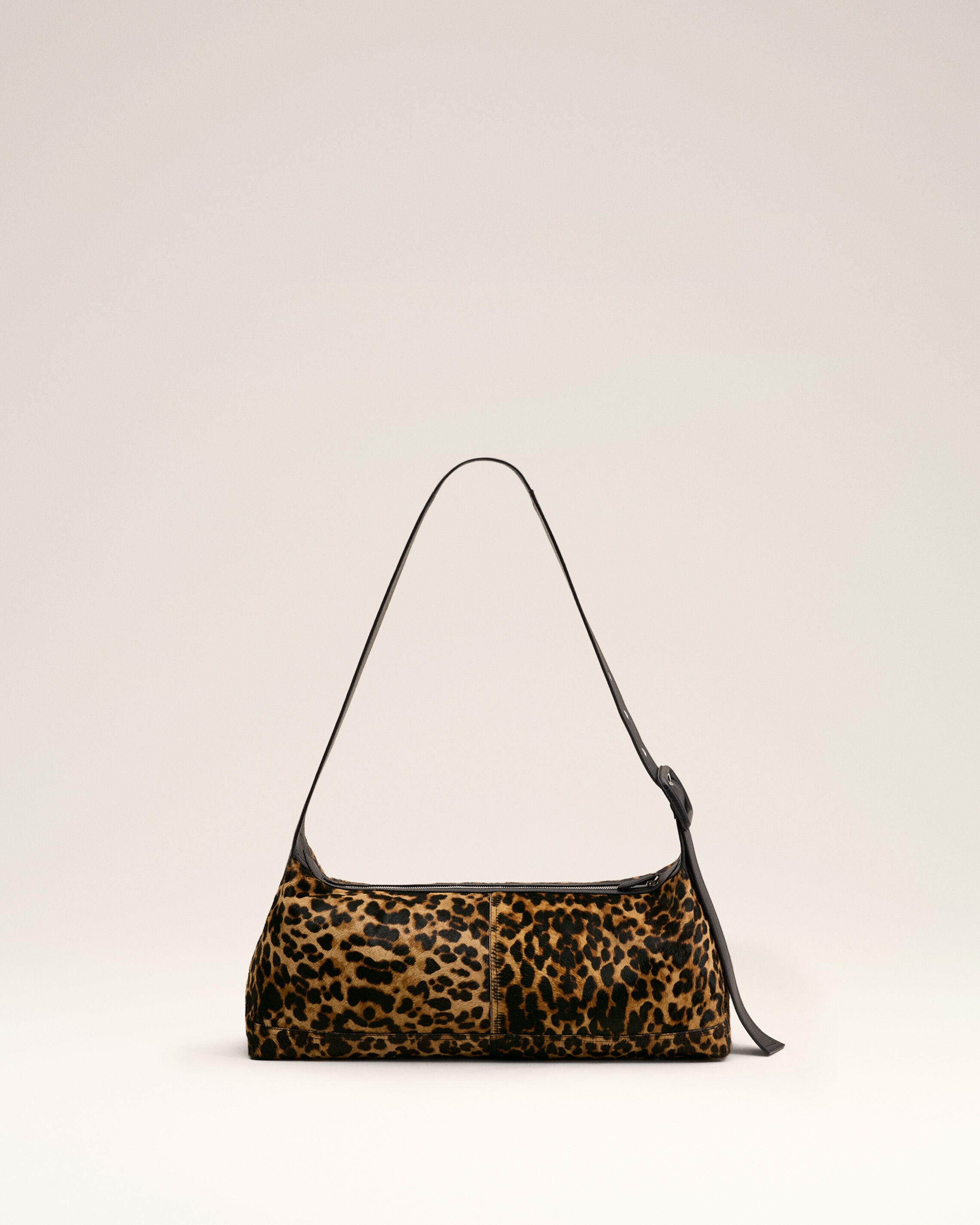 Bolso bandolera Etienne pequeño de piel de vacuno con estampado de leopardo - 11