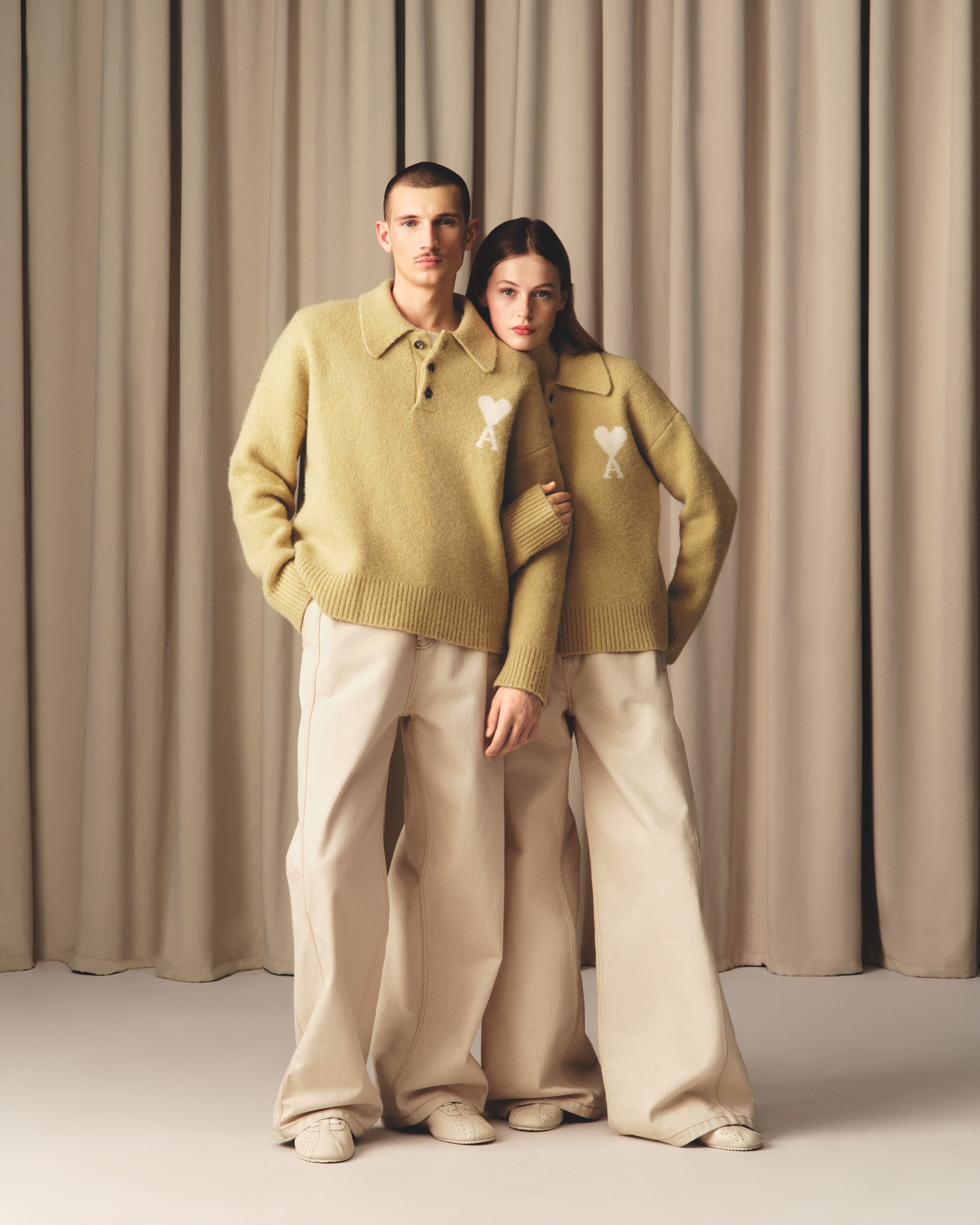 AMIPARIS アミパリス　イエローベージュ ニット AMIPARIS アミパリス イエローベージュ ニット AMIPARIS アミパリス