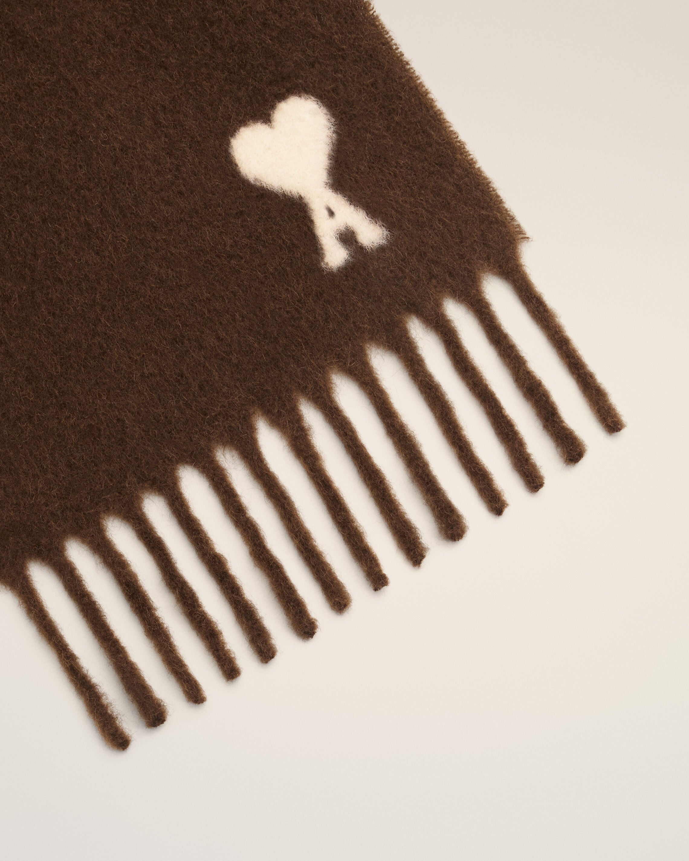 Brown alpaca scarf with Ami de Coeur - 3