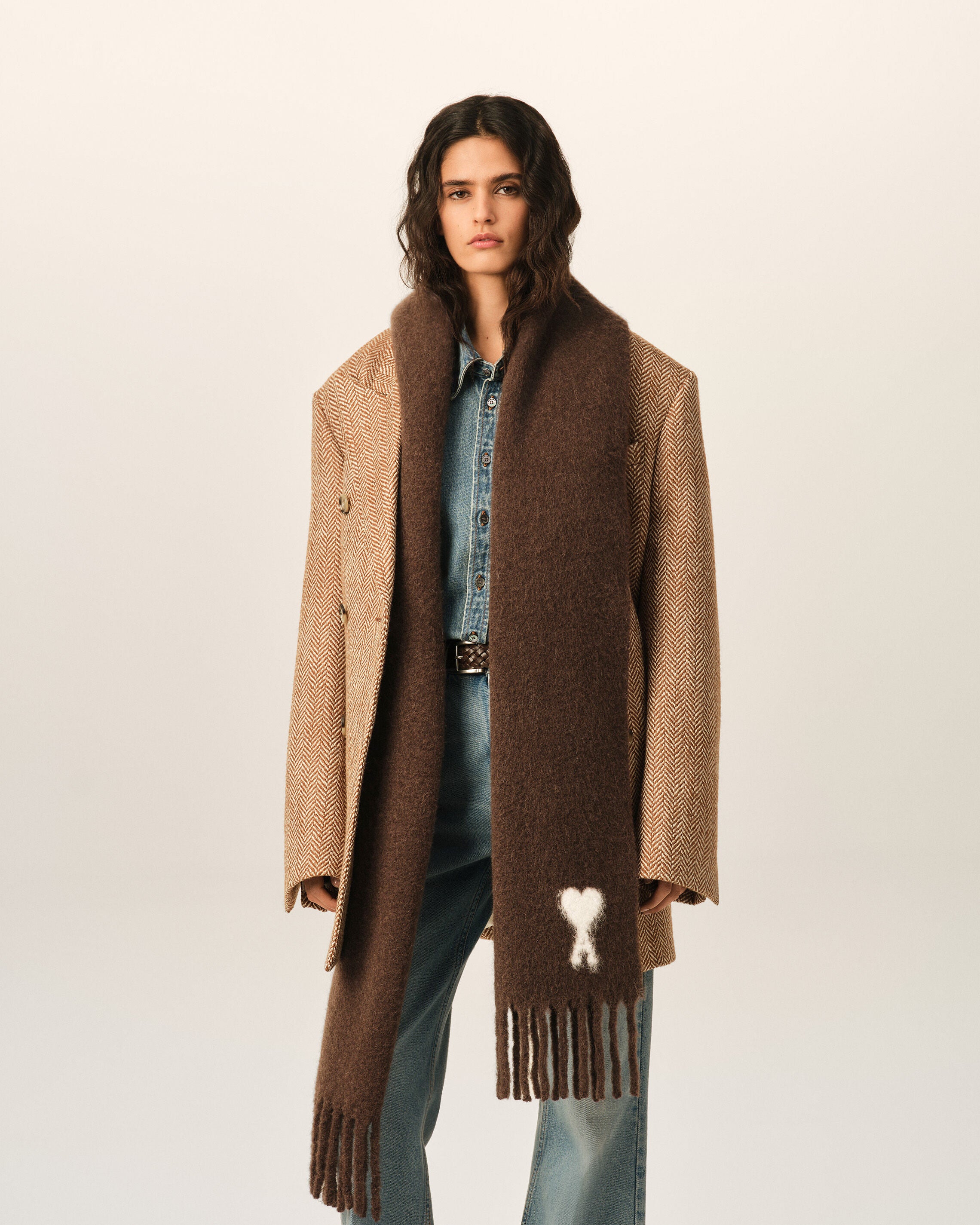 Brown alpaca scarf with Ami de Coeur - 5