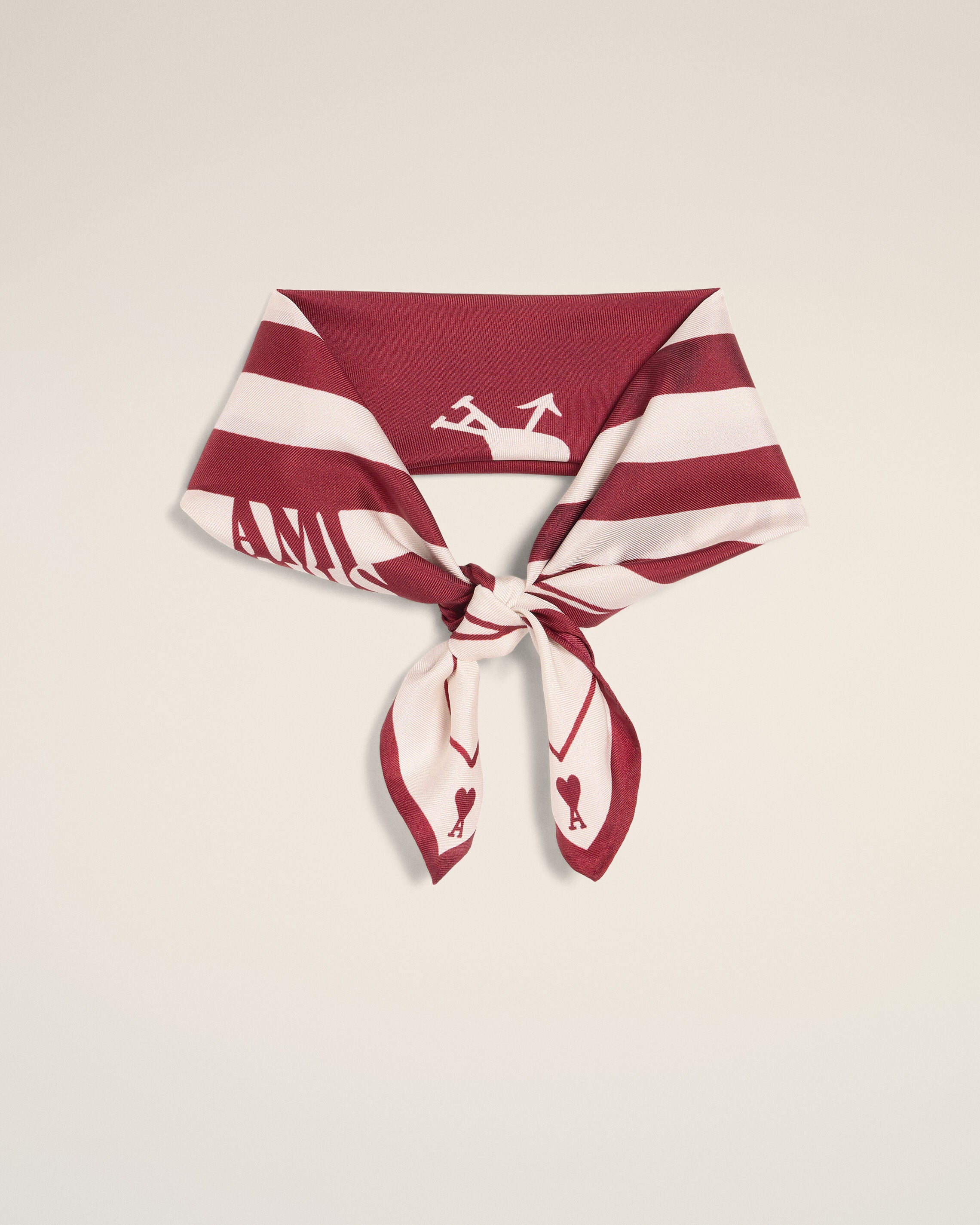 ami PLACE DES VICTOIRES シルクスカーフ RUBY Red Silk Place Des Victoires Scarf | Ami Paris