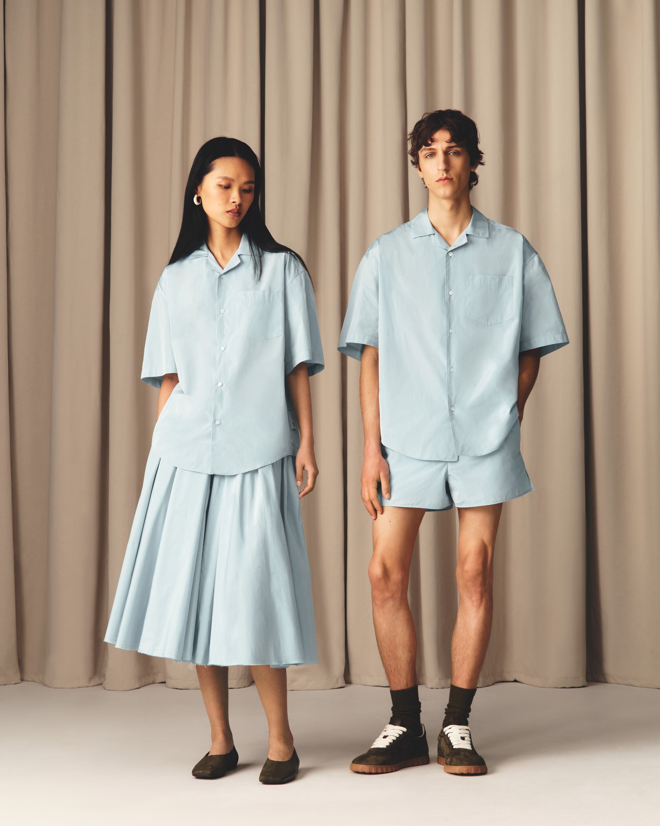 ブルー タフタ ショートスリーブ ボクシー シャツ スカイ | AMI PARIS