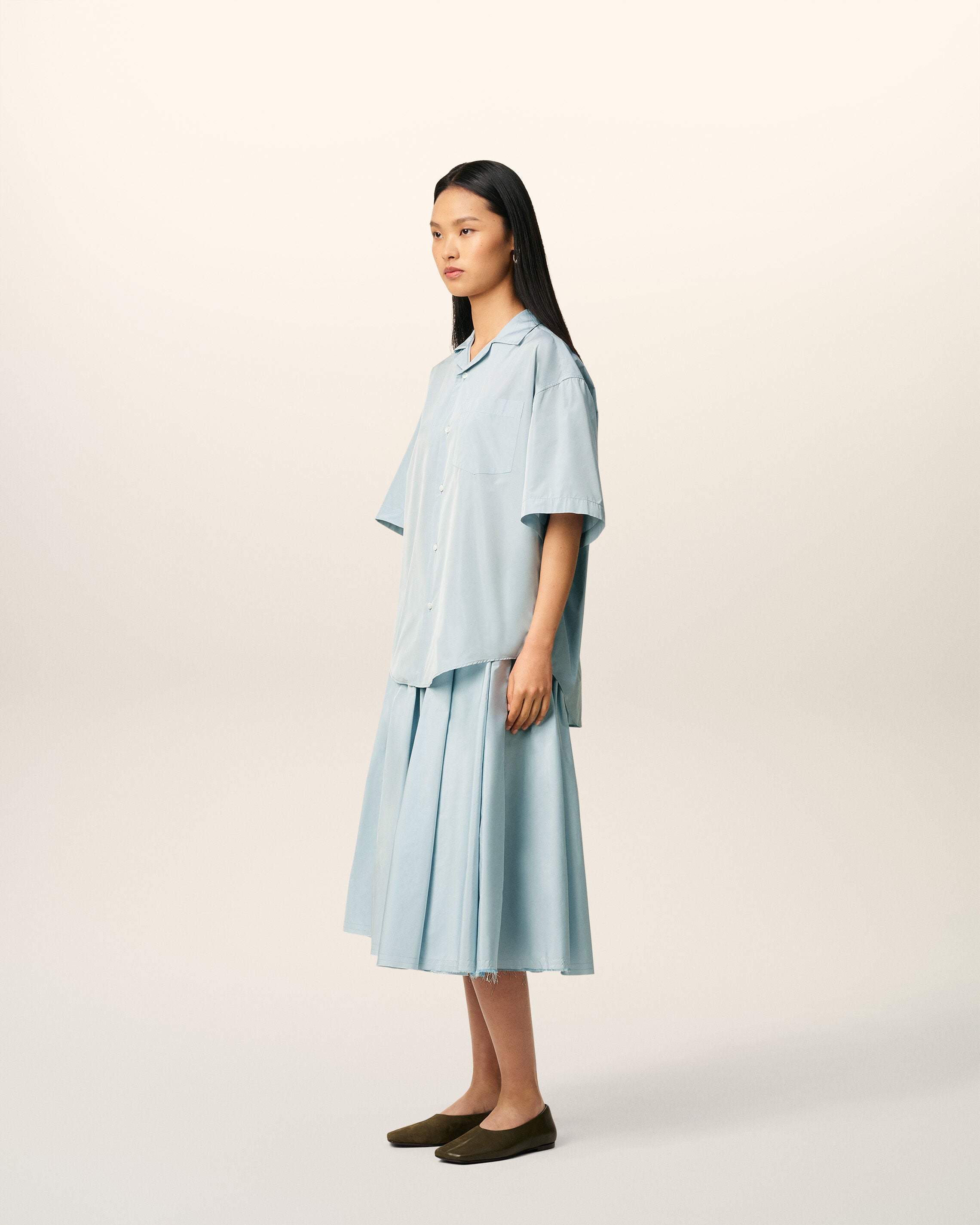 ブルー タフタ ショートスリーブ ボクシー シャツ スカイ | AMI PARIS