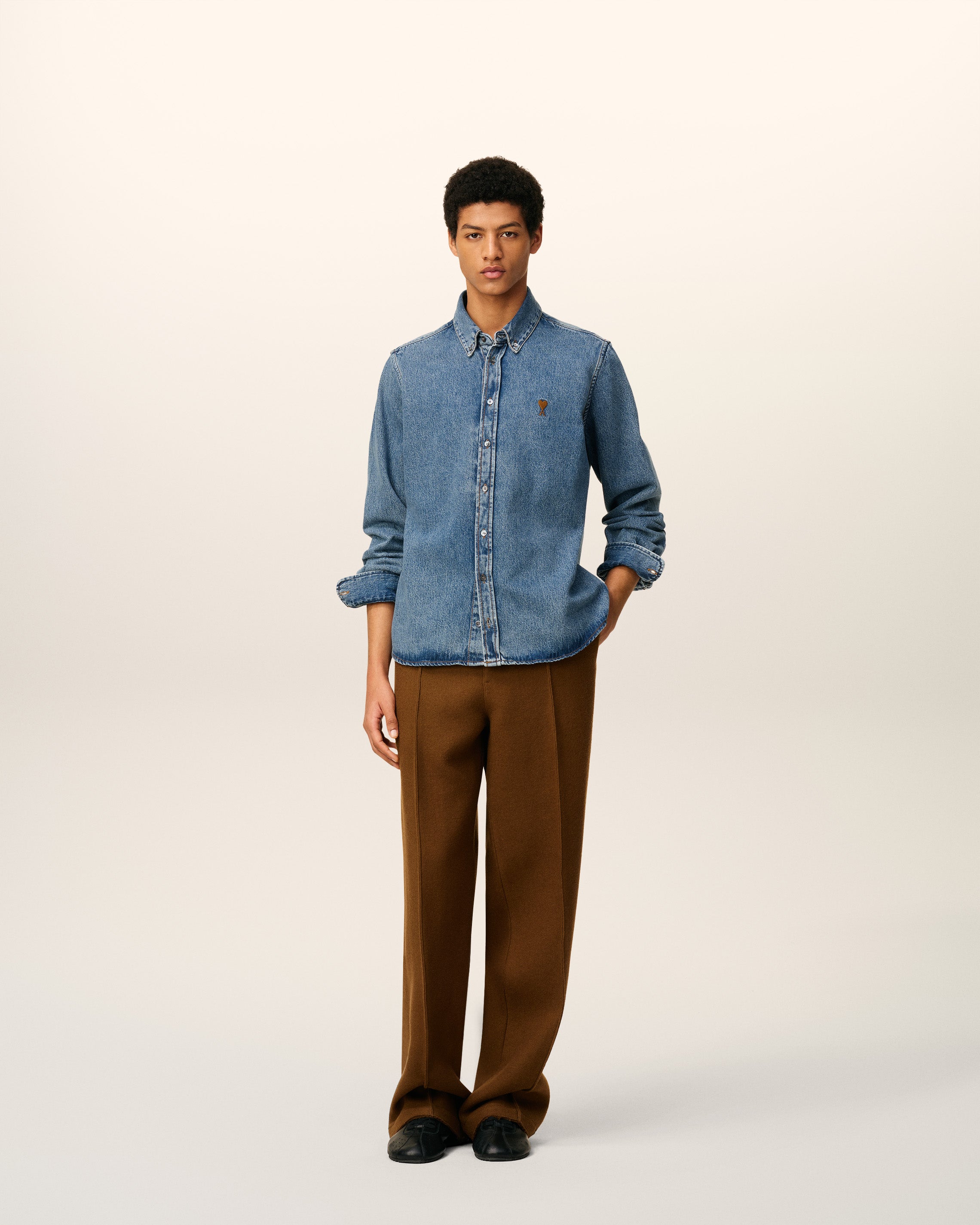 ブルー コットン Ami de Coeur ボタンダウン シャツ ユーズドブルー