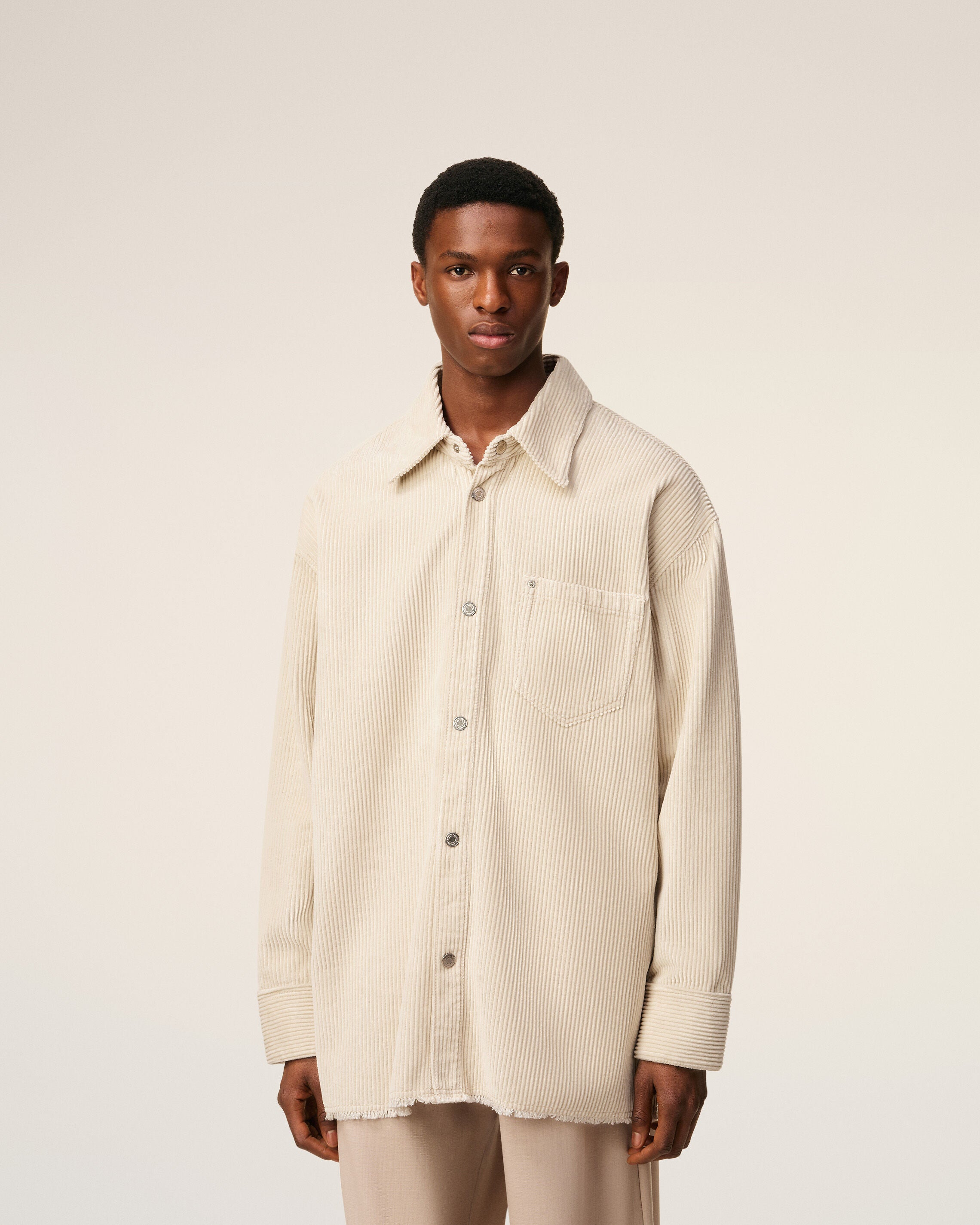 ホワイト コットンコーデュロイ サイドスリット オーバーシャツ