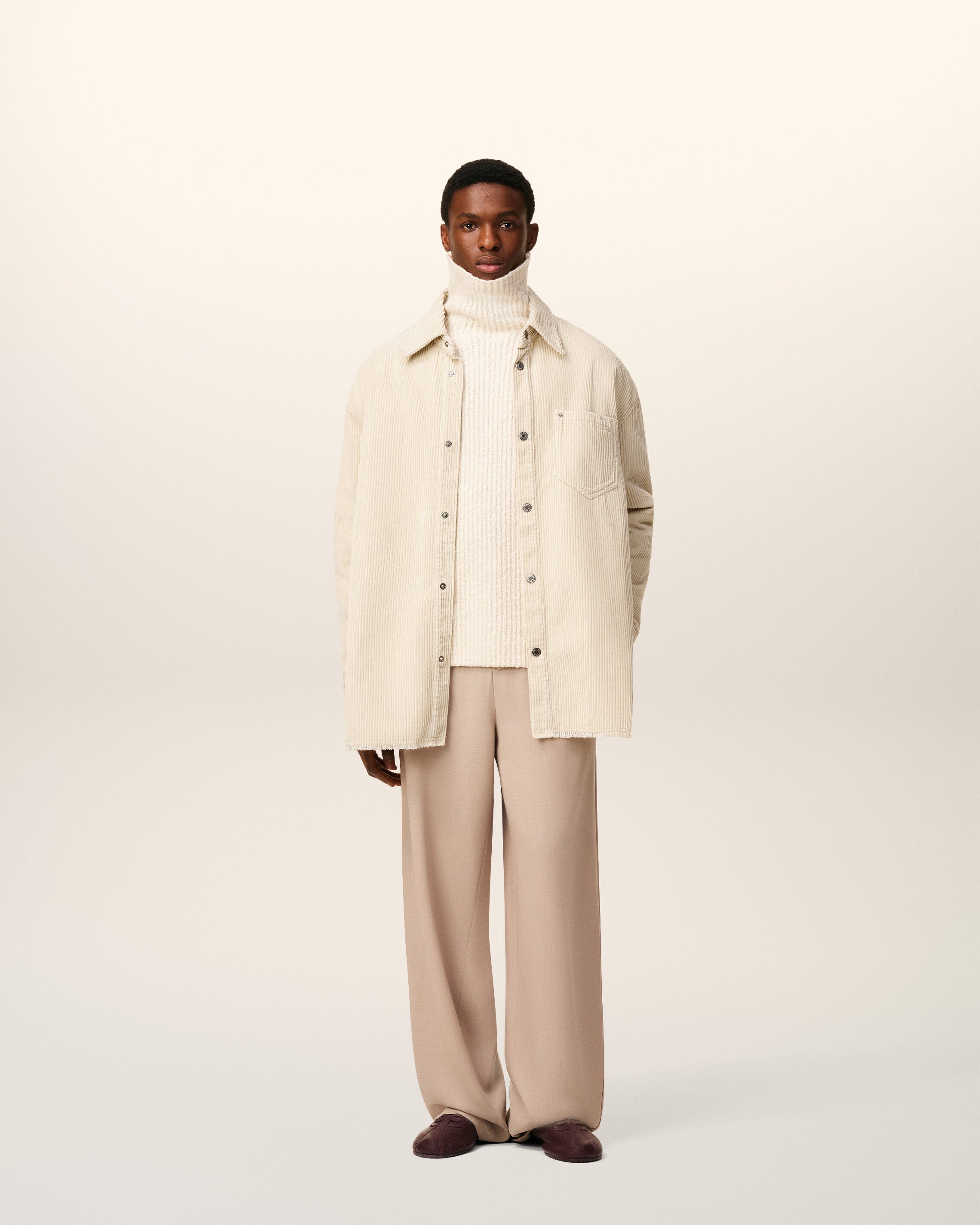 ホワイト コットンコーデュロイ サイドスリット オーバーシャツ