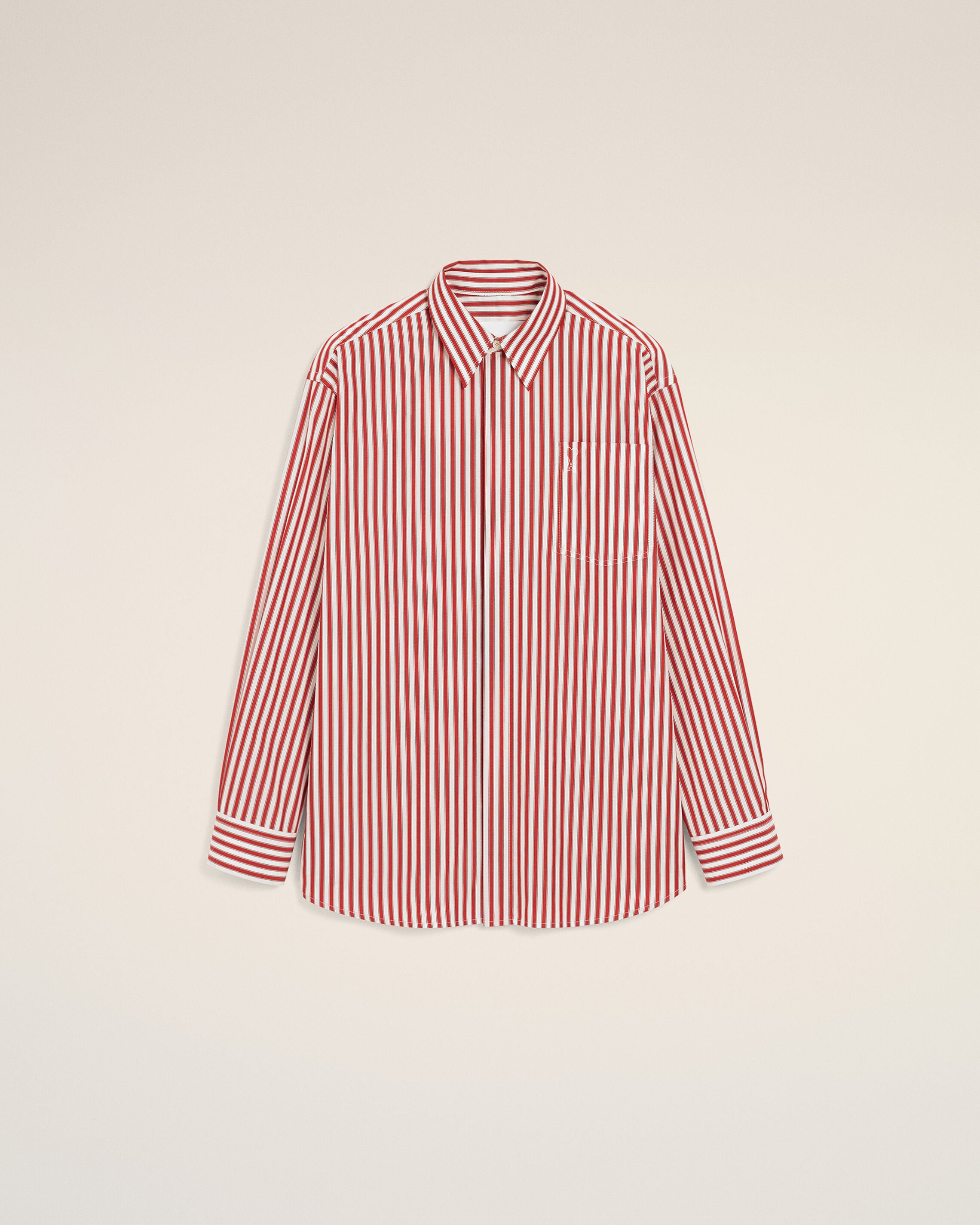 Camisa amplia de rayas rojas con Ami de Cœur en relieve - 1