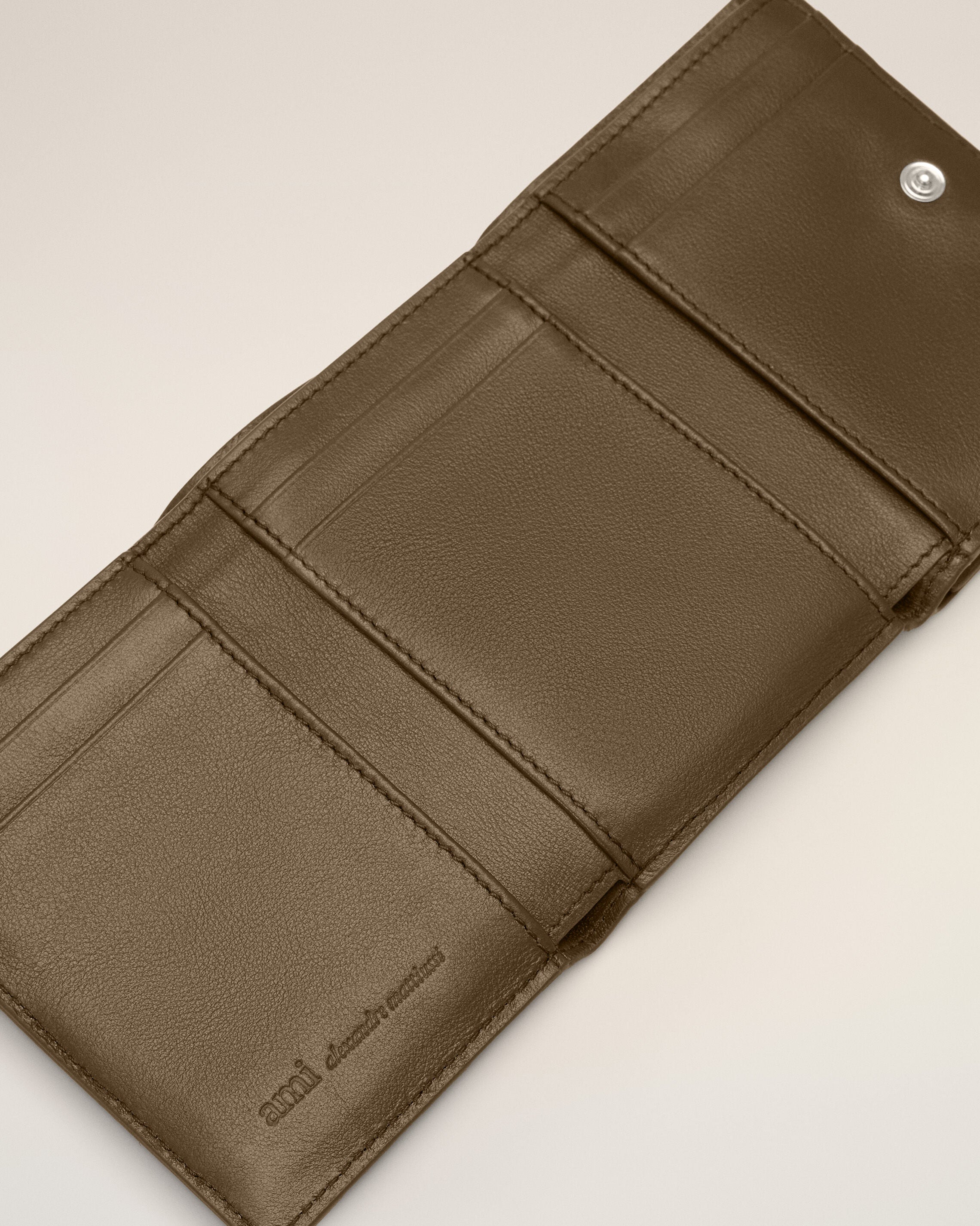 Brown cowhide leather trifold wallet with Ami de Coeur - 3