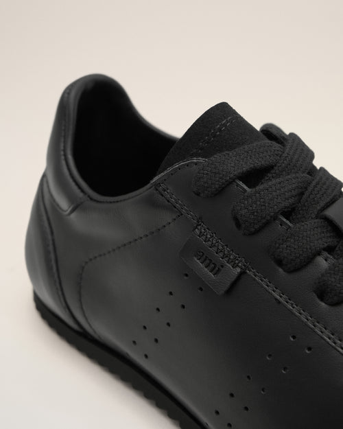 Sneakers Soft Noires en Cuir De Veau - Homme - 5 - AMI Paris - Ami Paris