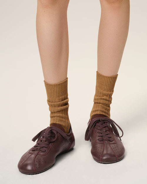 Burgundy Smooth Leather Low Top Step Sneakers - 4 - Ami Paris