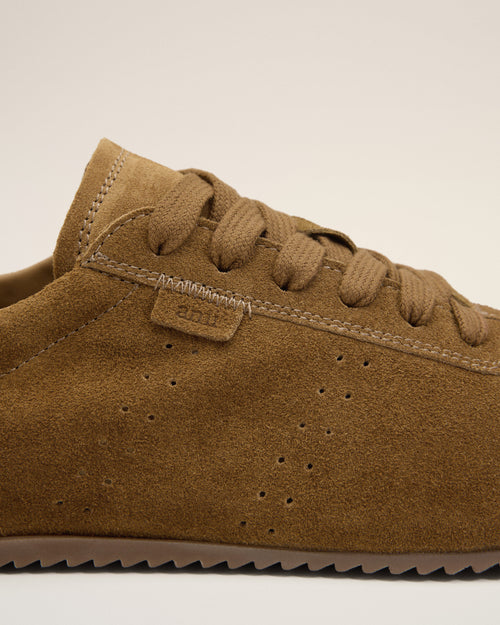 Brown Cow Leather Soft Sneakers - 5 - Ami Paris