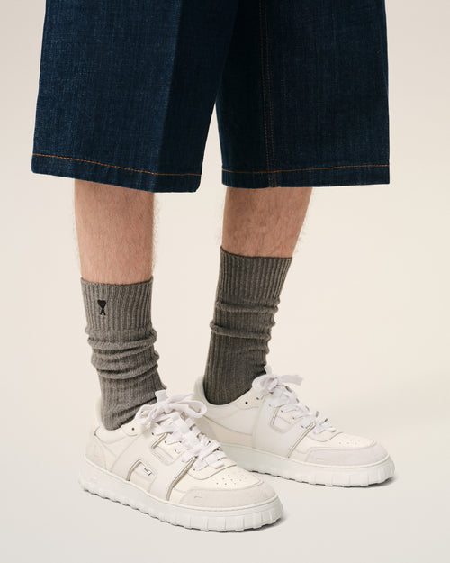 Sneakers A Walk Blanches en Cuir De Vachette - 1 - Ami Paris