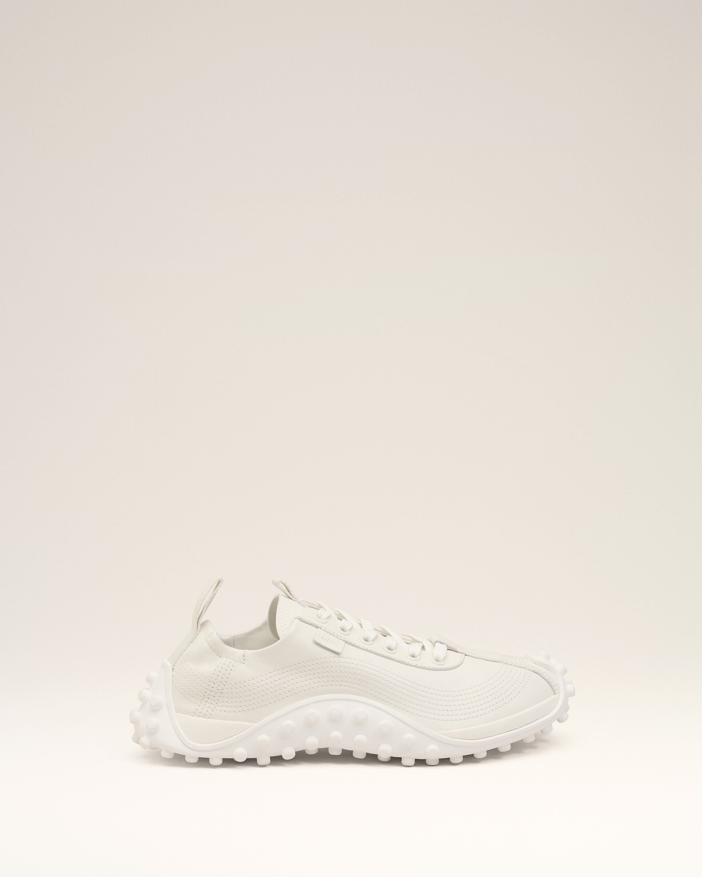 IVORY White Smooth Leather Low Top Step Sneakers | AMI PARIS